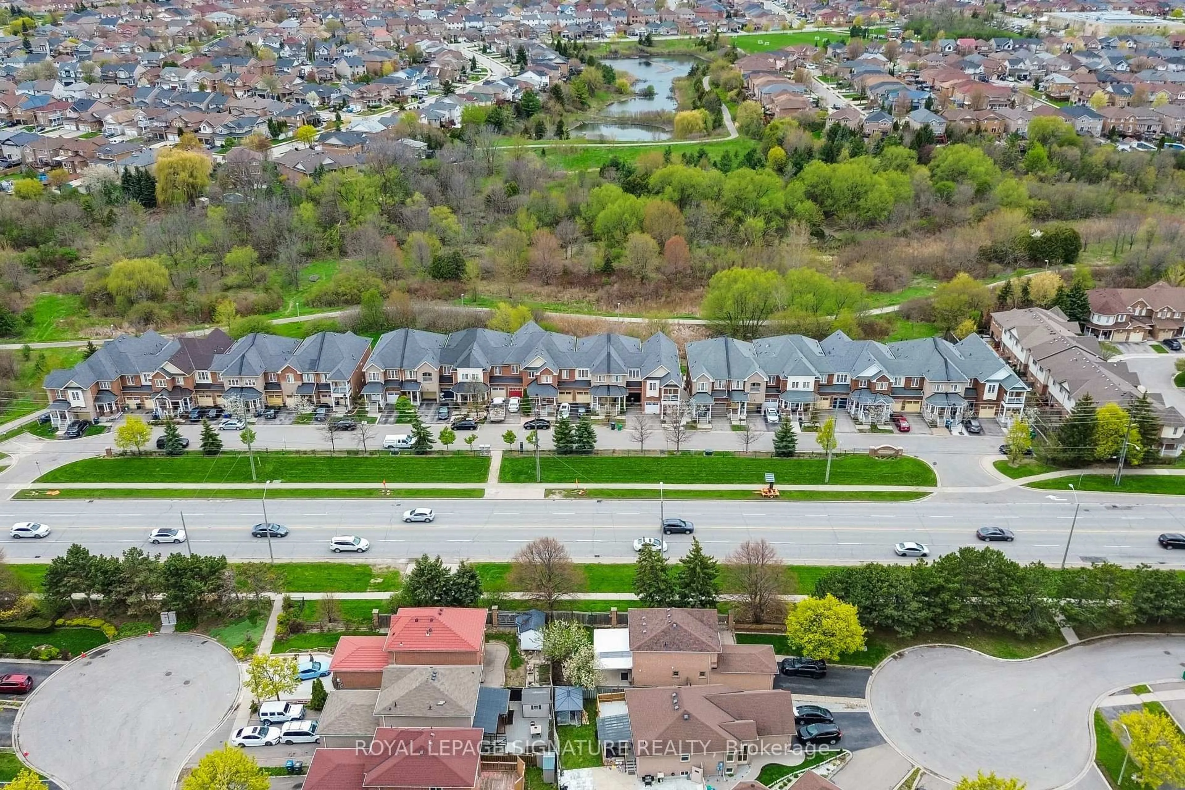 A pic from outside/outdoor area/front of a property/back of a property/a pic from drone, street for 9740 McLaughlin Rd, Brampton Ontario L6X 0T8