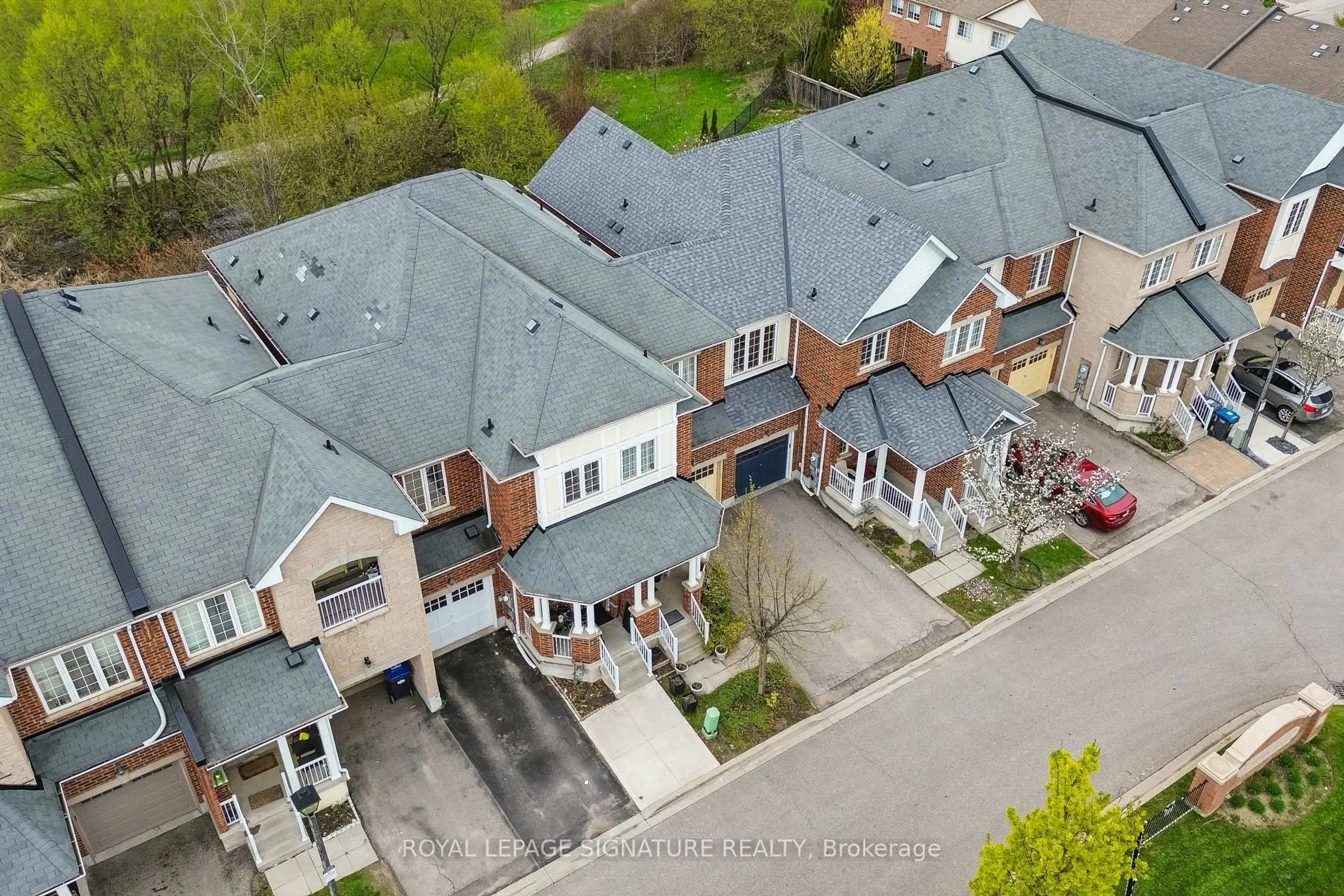 A pic from outside/outdoor area/front of a property/back of a property/a pic from drone, street for 9740 McLaughlin Rd, Brampton Ontario L6X 0T8