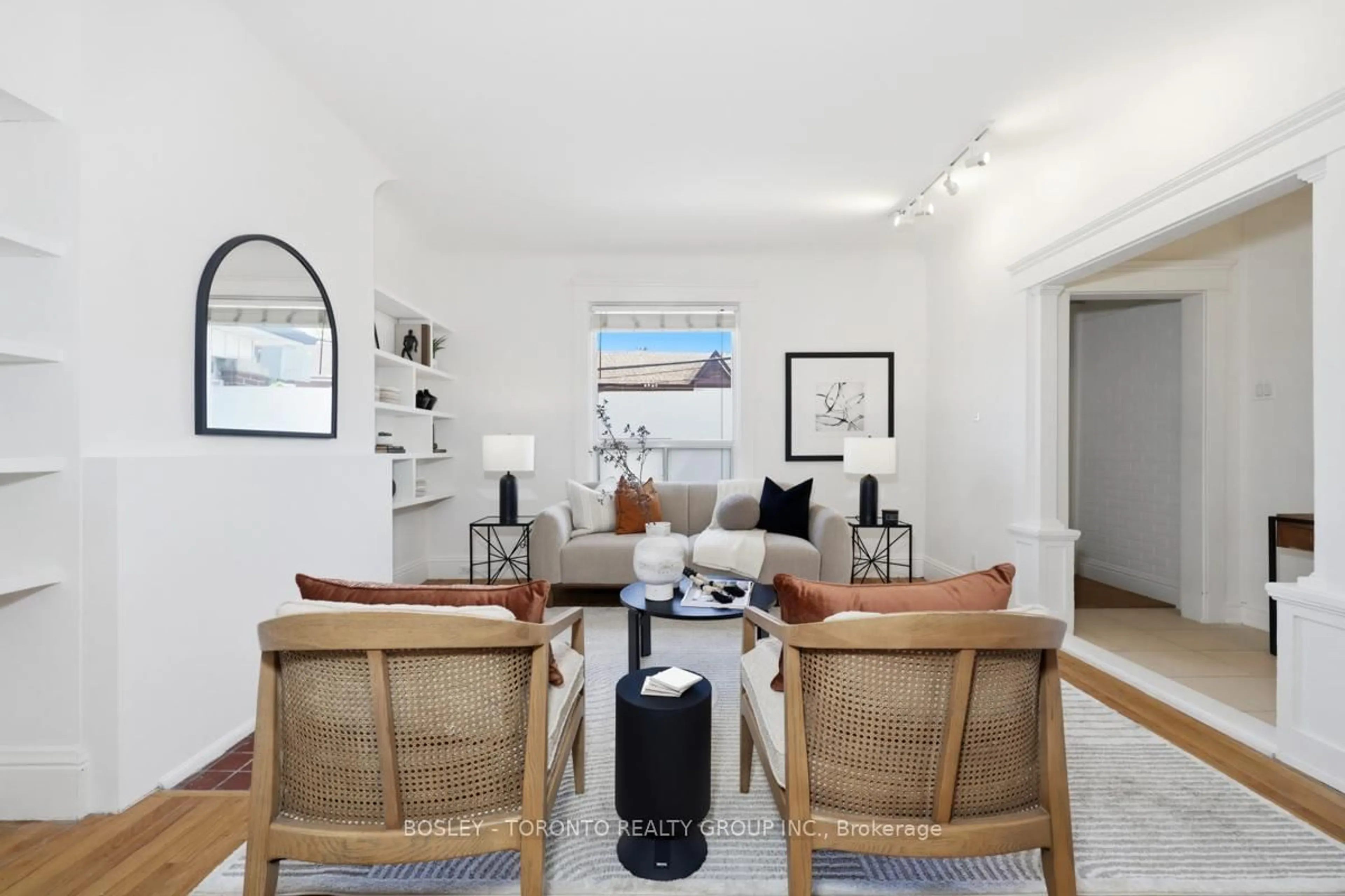 Living room with furniture, unknown for 62 Hallam St, Toronto Ontario M6H 1W6