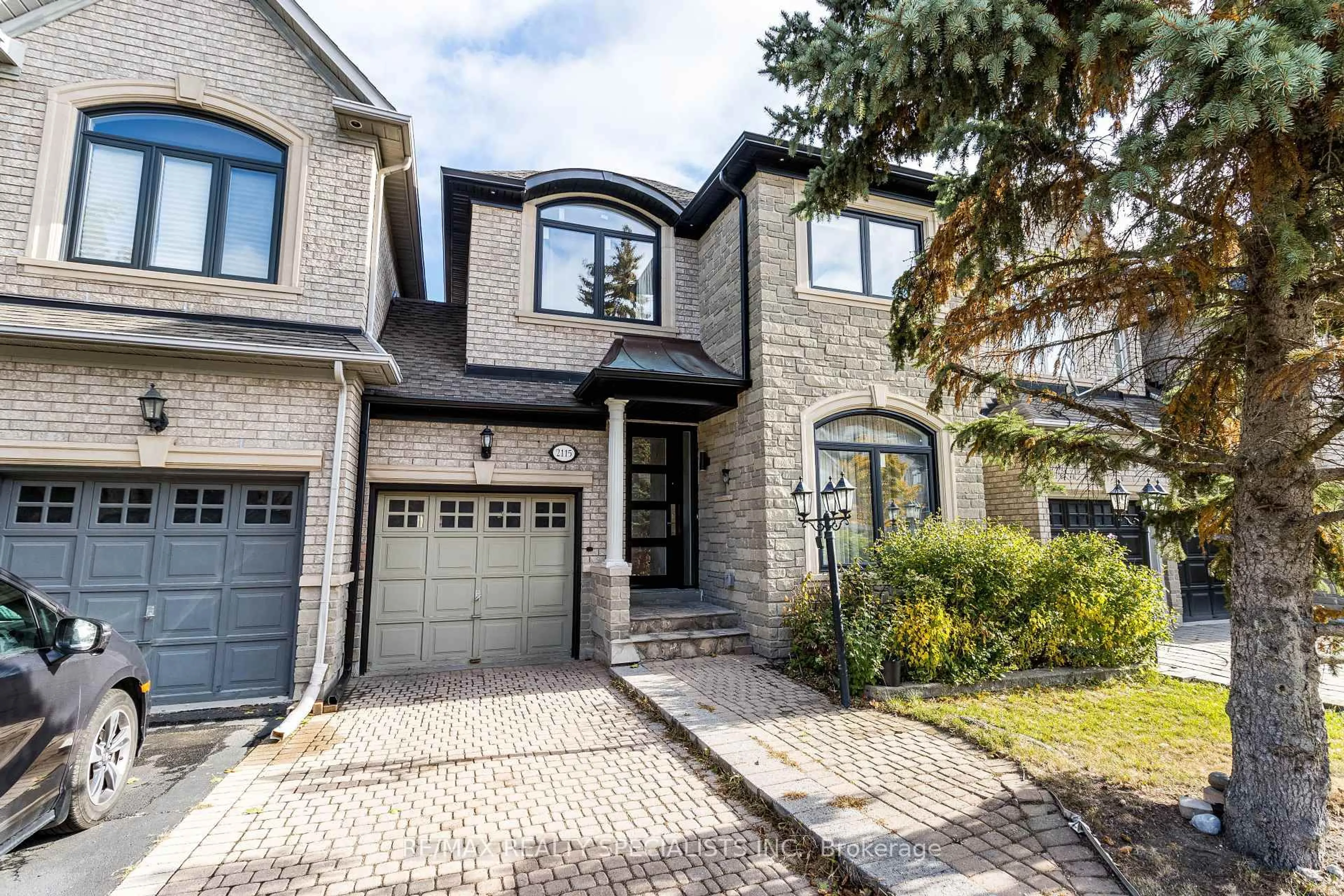 Home with brick exterior material, street for 2115 Pinevalley Cres, Oakville Ontario L8H 6L8