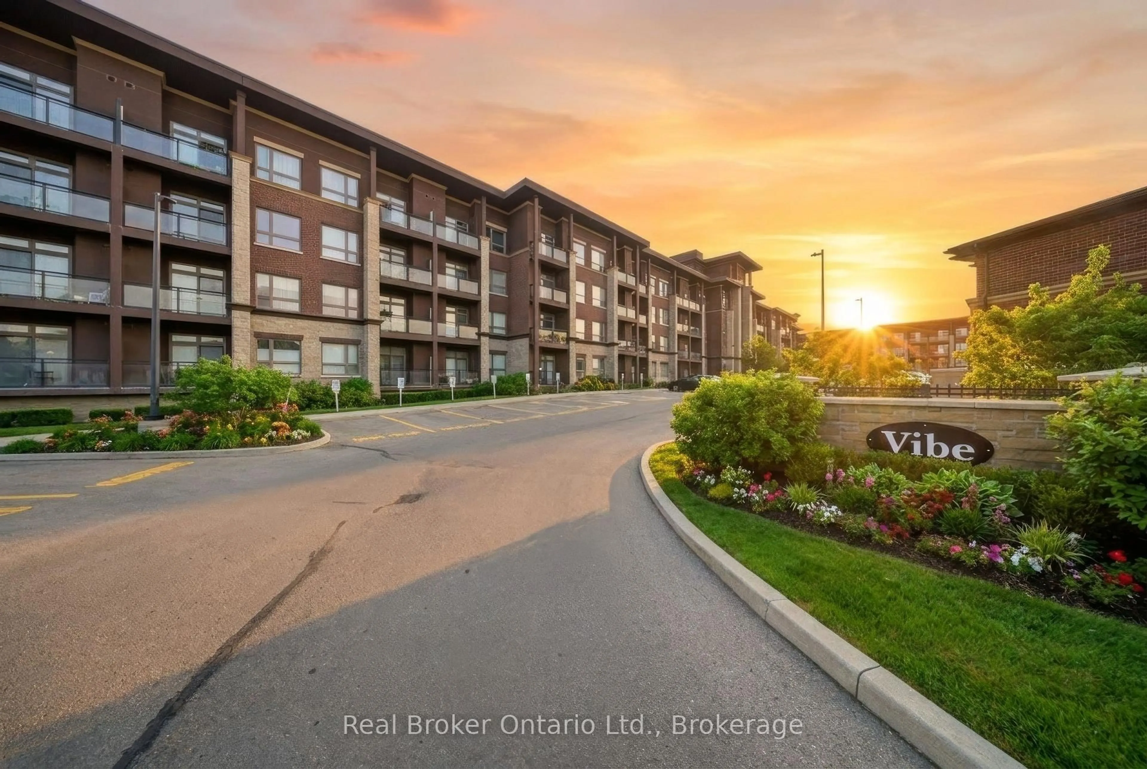 A pic from outside/outdoor area/front of a property/back of a property/a pic from drone, water/lake/river/ocean view for 5010 Corporate Dr #109, Burlington Ontario L7L 0H6