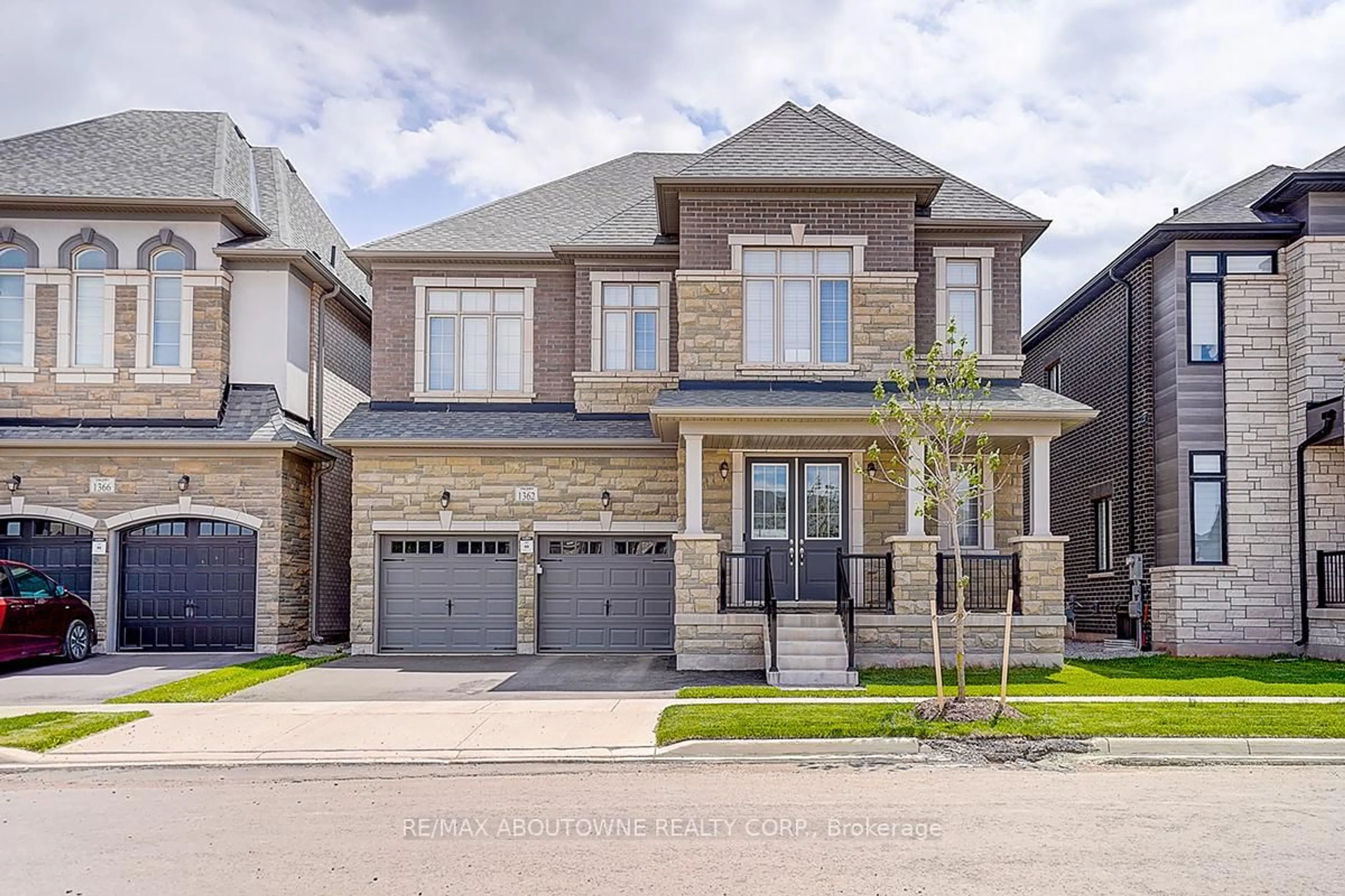 Home with brick exterior material, street for 1362 LYNX Gdns, Oakville Ontario L6H 8A1