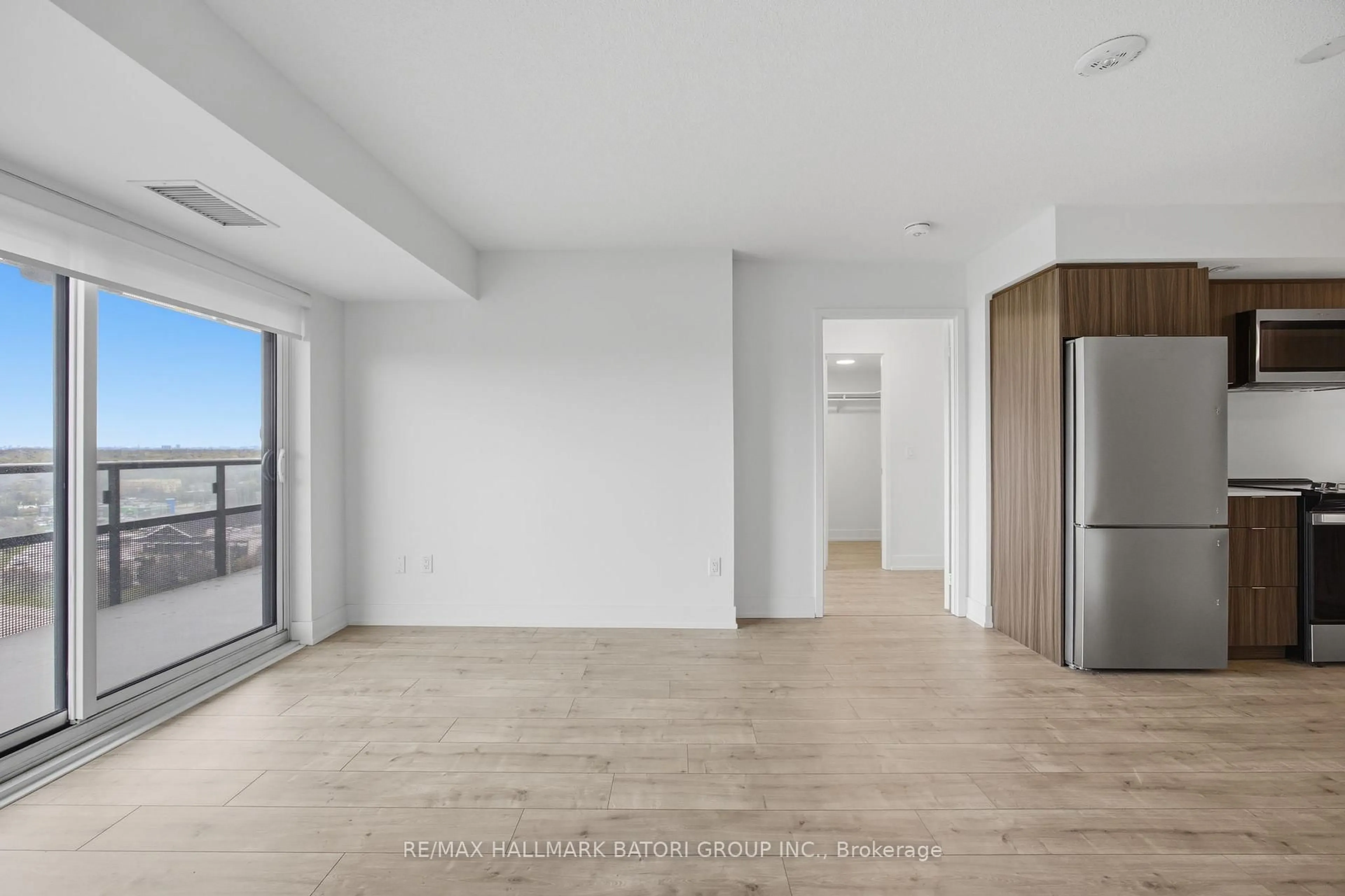 A pic of a room for 10 Eva Rd #1505, Toronto Ontario M9C 1E8