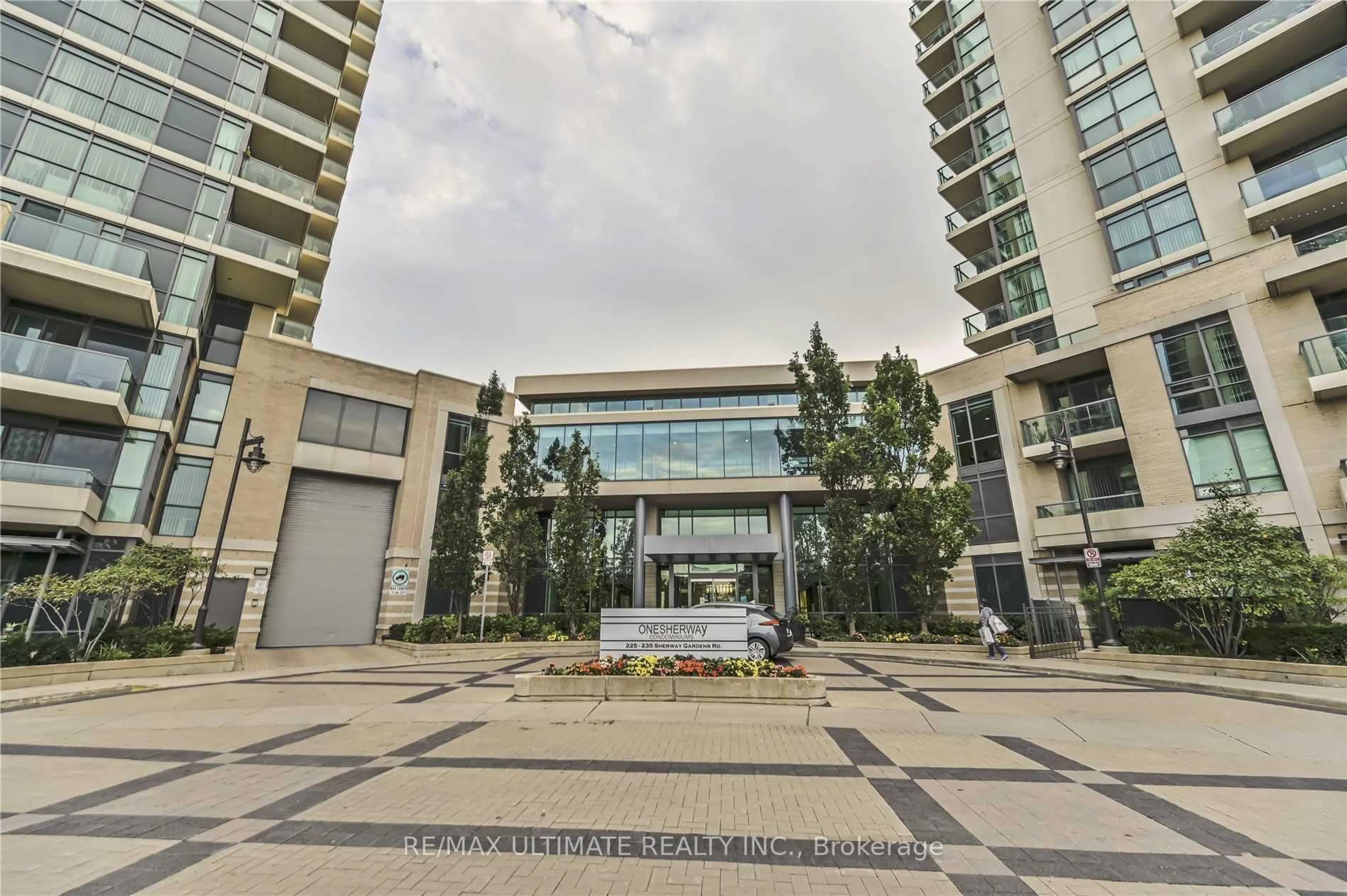 Indoor foyer for 235 Sherway Gardens Rd #2106, Toronto Ontario M9C 0A2