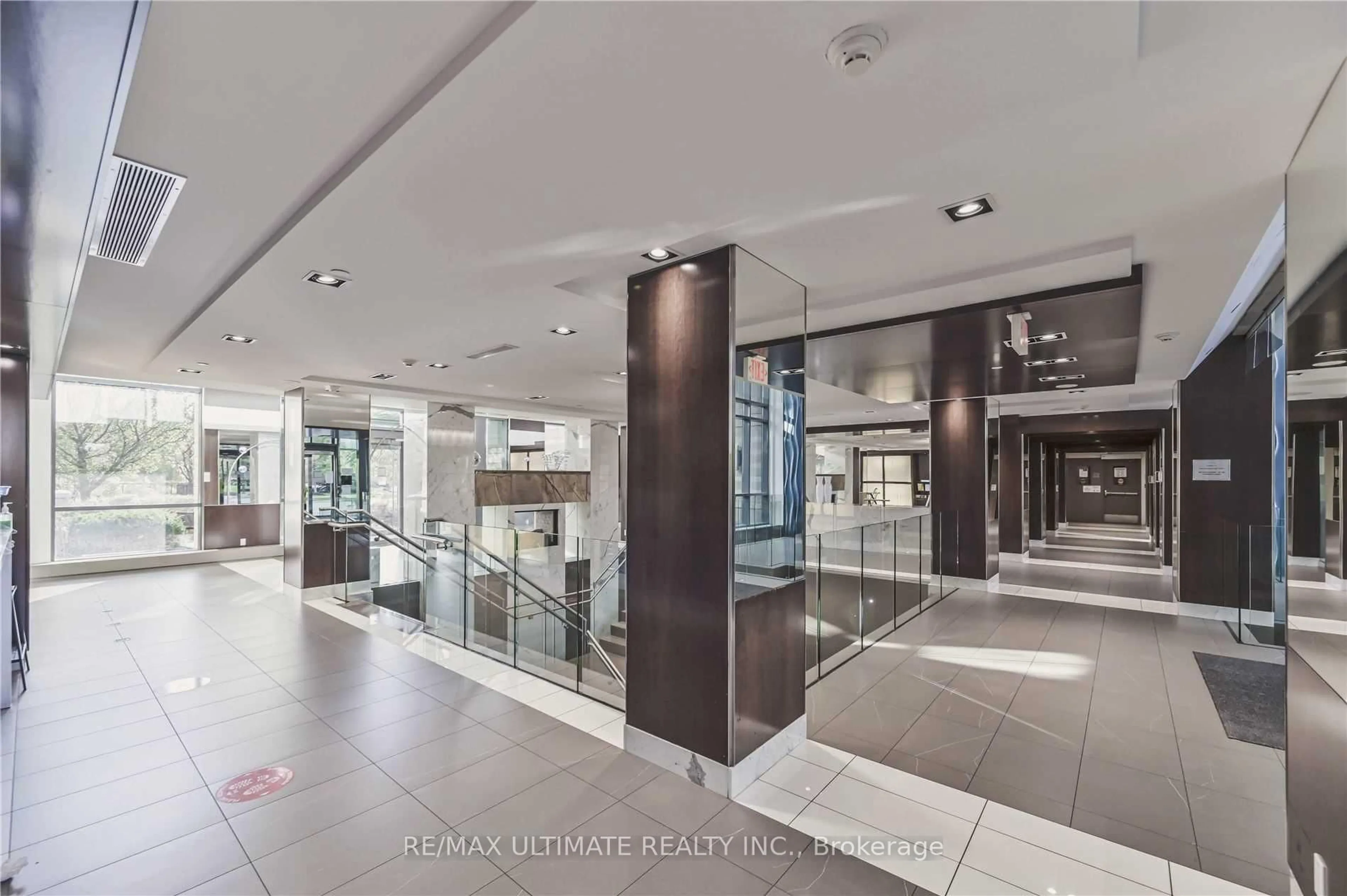 Indoor foyer for 235 Sherway Gardens Rd #2106, Toronto Ontario M9C 0A2
