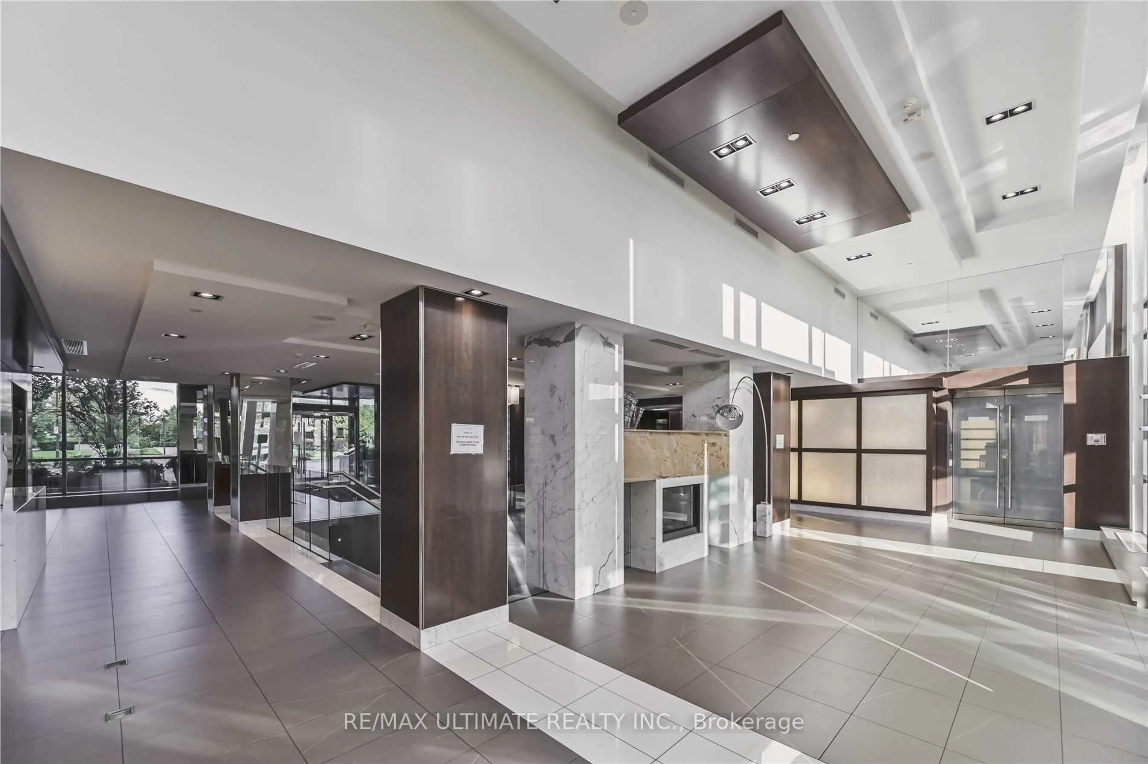 Indoor foyer for 235 Sherway Gardens Rd #2106, Toronto Ontario M9C 0A2