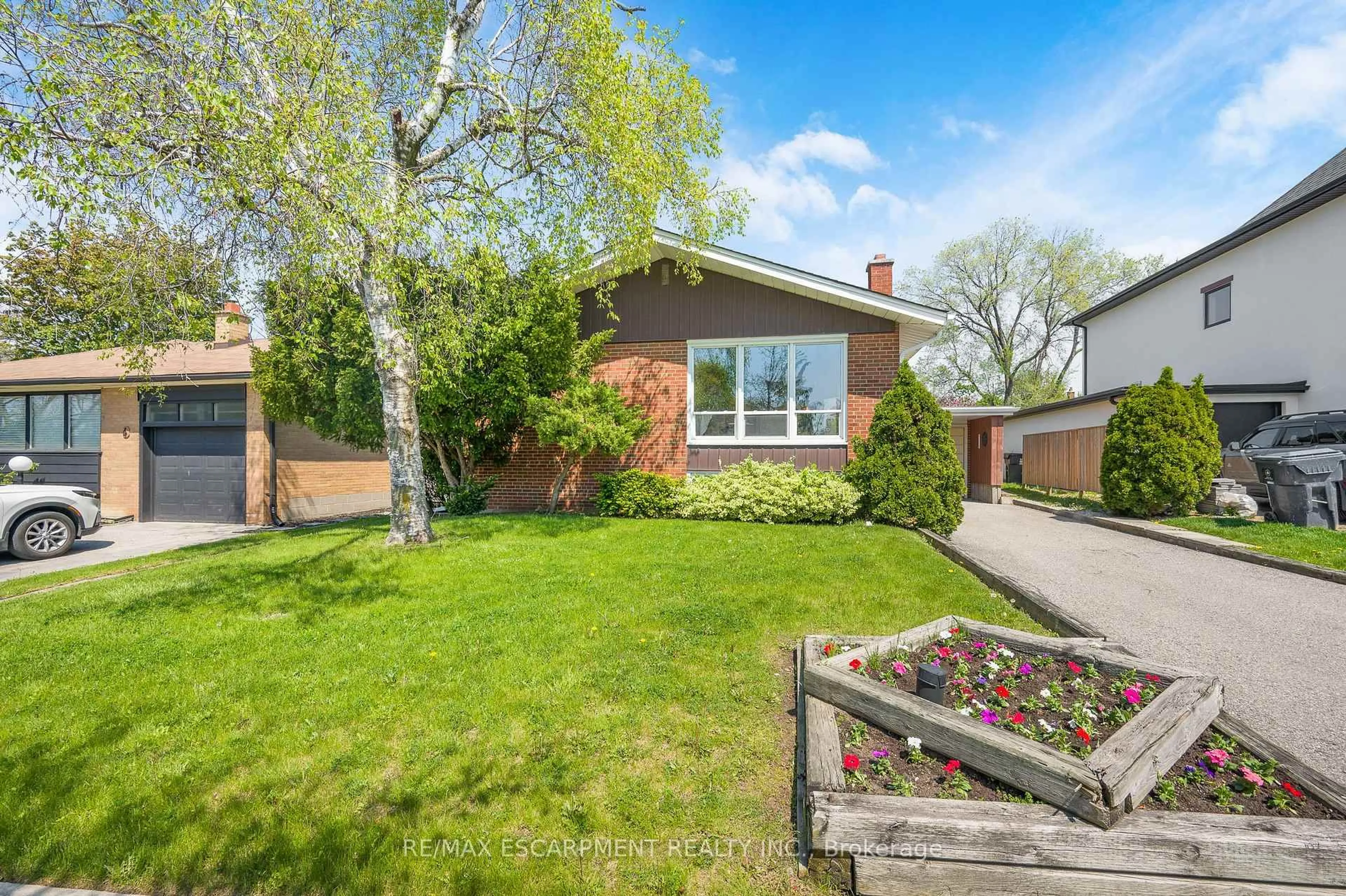 Home with brick exterior material, street for 6 Deanefield Cres, Toronto Ontario M9B 3B3