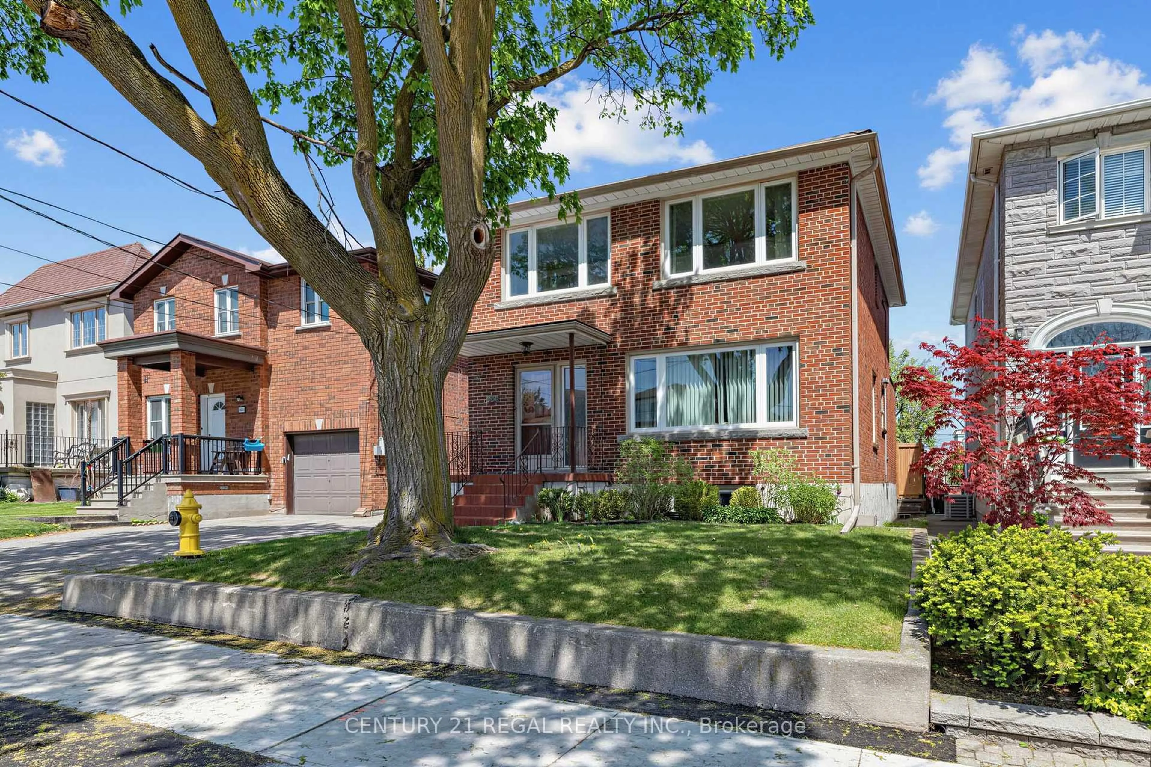 Home with brick exterior material, street for 1062 Glengrove Ave, Toronto Ontario M6B 2K2