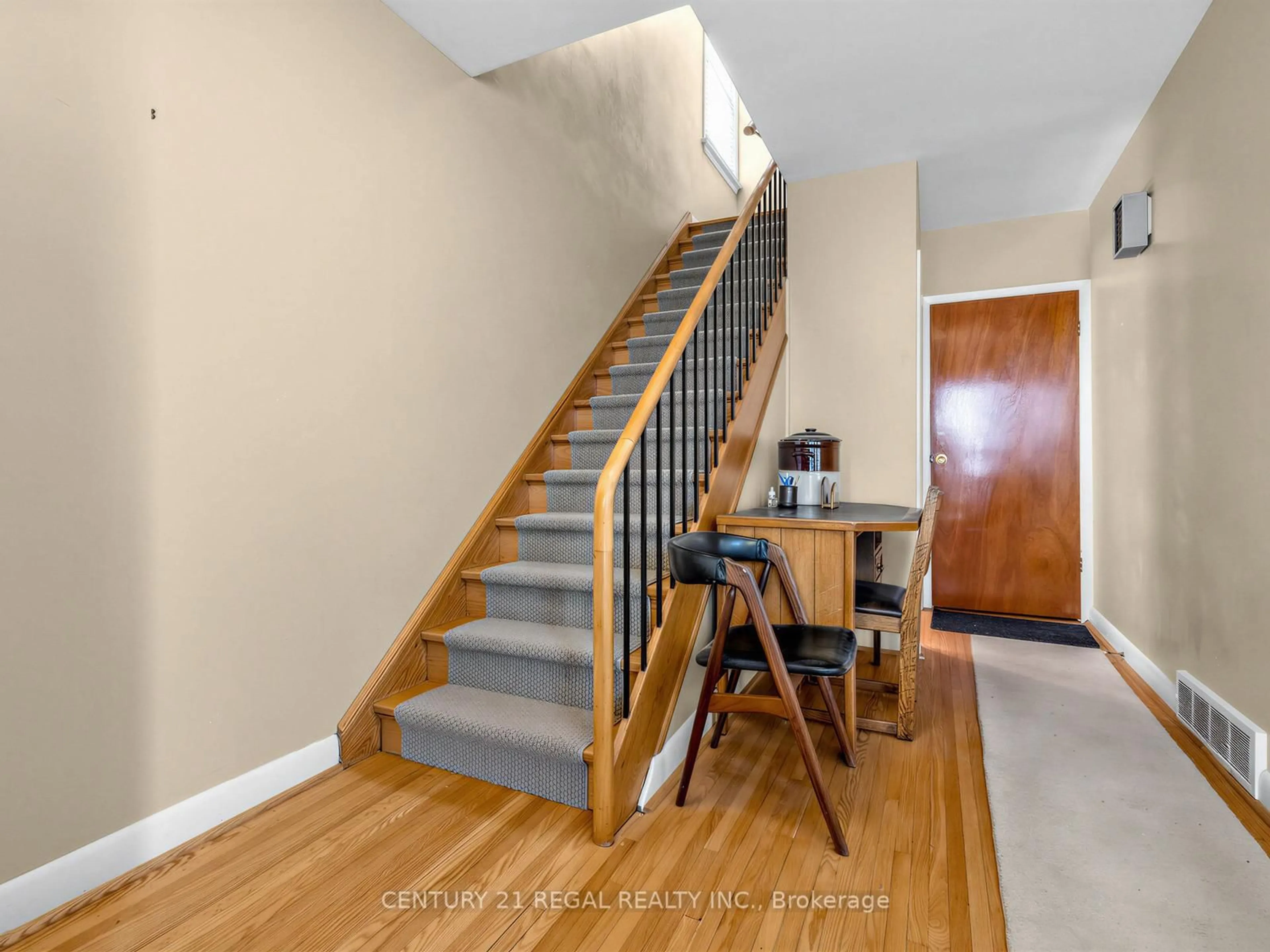 Unknown for 1062 Glengrove Ave, Toronto Ontario M6B 2K2