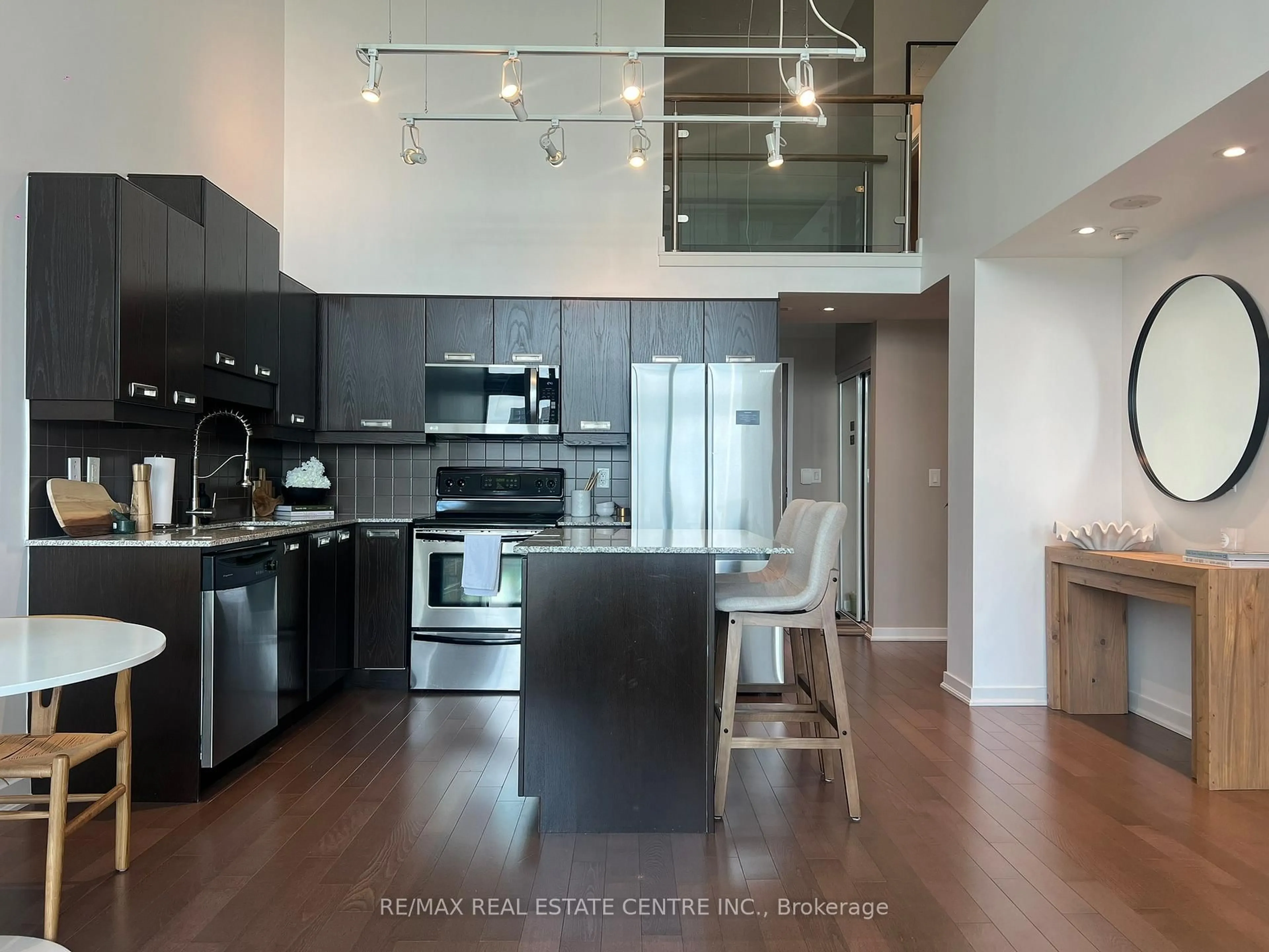 Open concept kitchen, unknown for 2 Fieldway Rd #803, Toronto Ontario M8Z 3L2