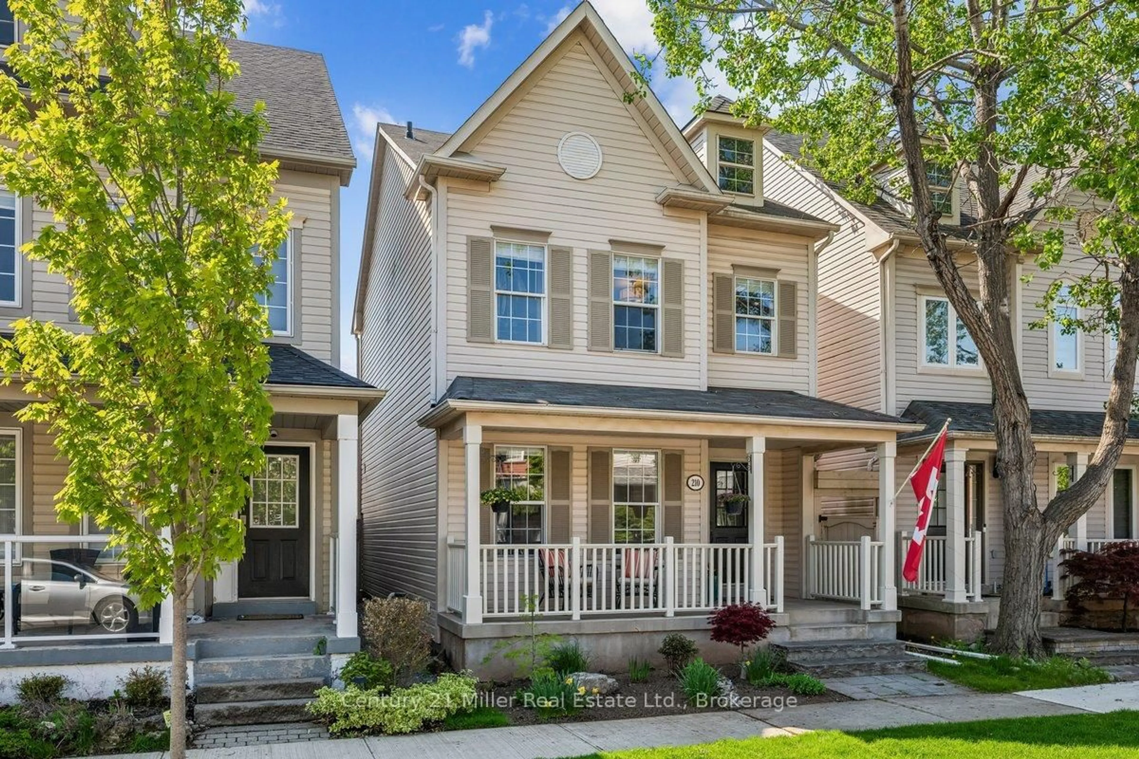 Home with vinyl exterior material, street for 210 Littlewood Dr, Oakville Ontario L6H 6T6