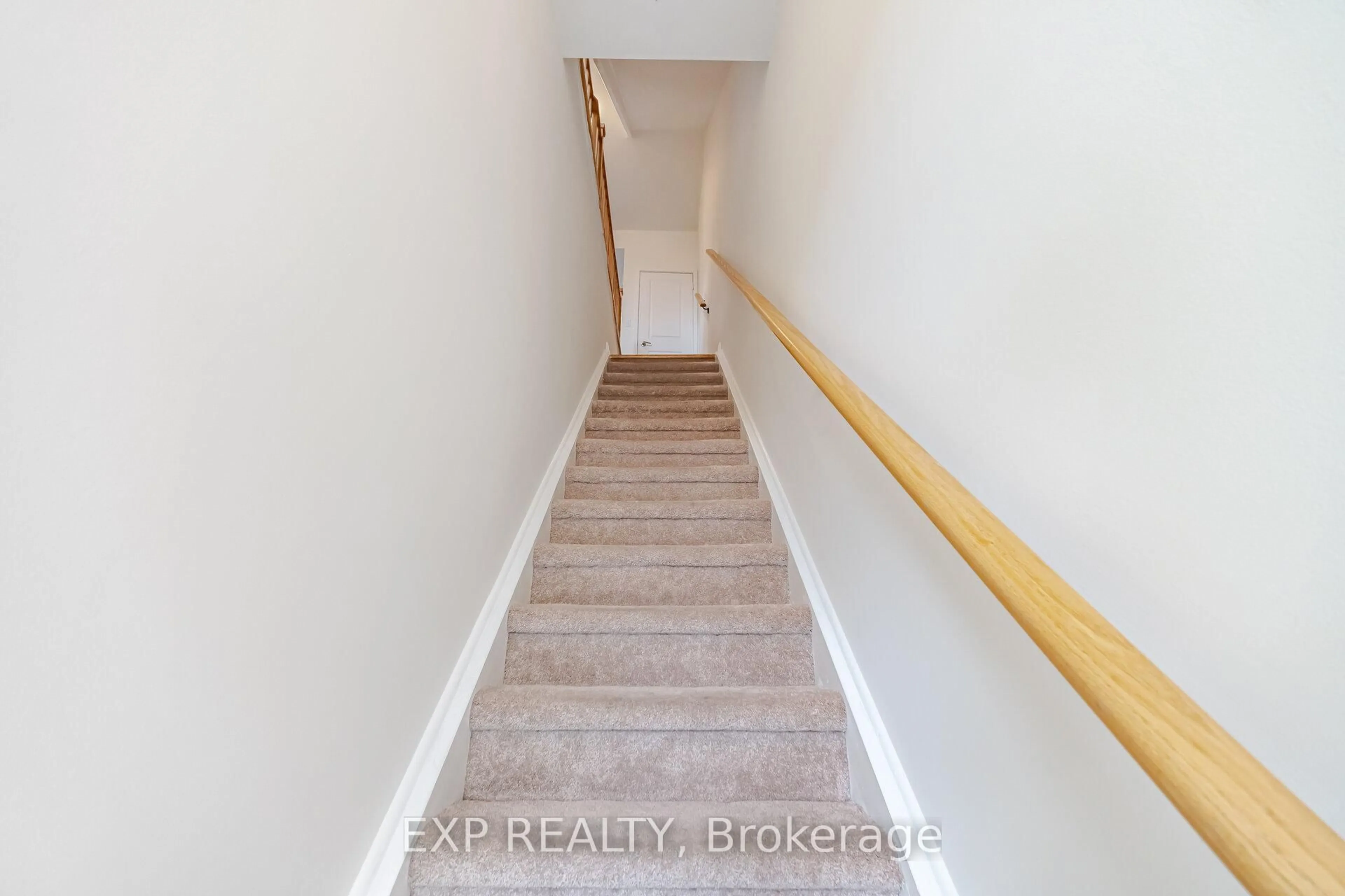 Stairs for 60 Winston Park Blvd #66, Toronto Ontario M3K 0A4