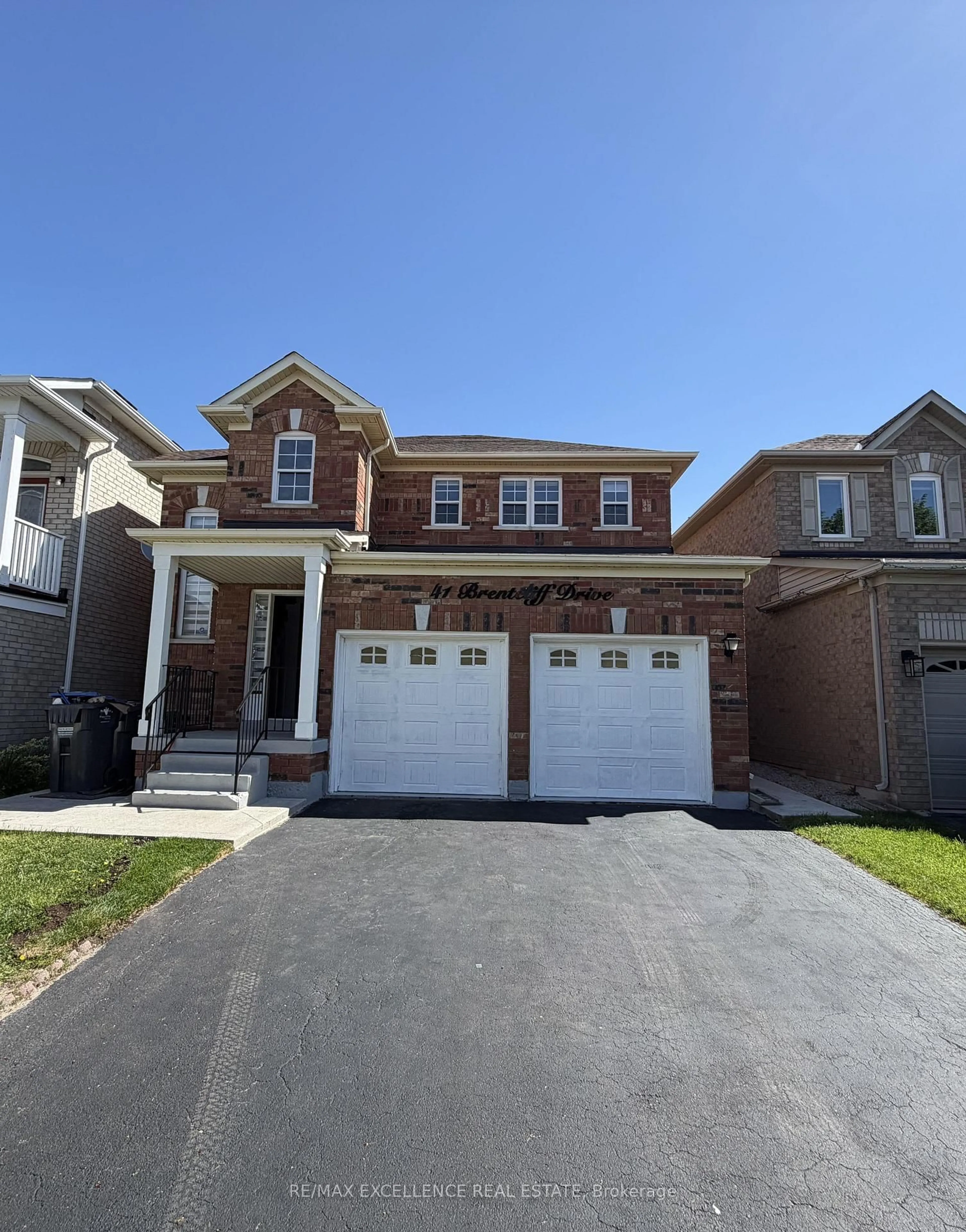 Home with brick exterior material, street for 41 Brentcliff Dr, Brampton Ontario L7A 3E8