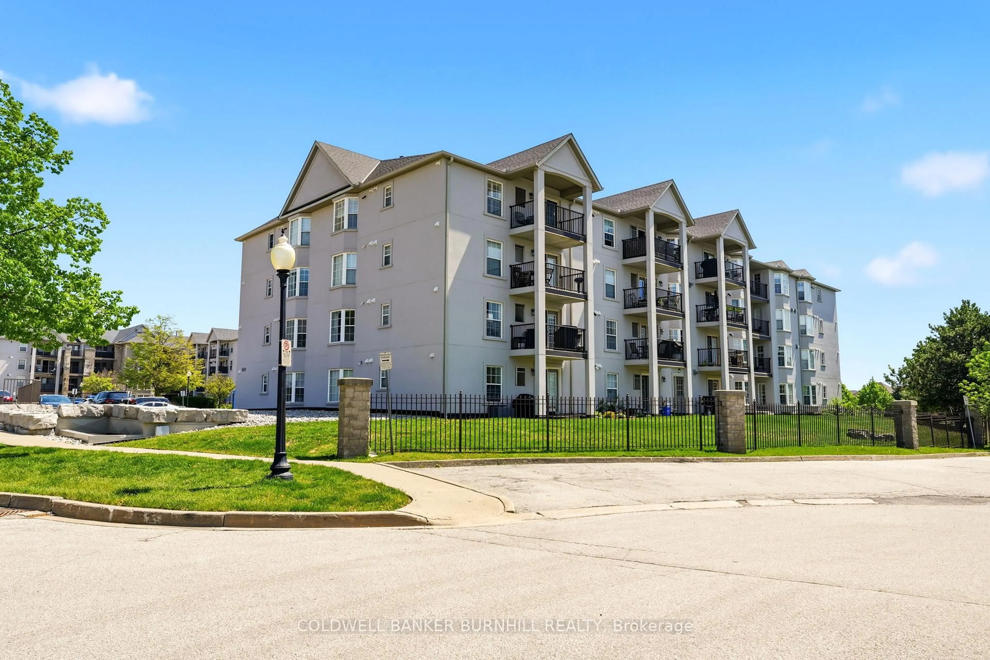 Unknown for 1411 Walkers Line #105, Burlington Ontario L7M 4P5