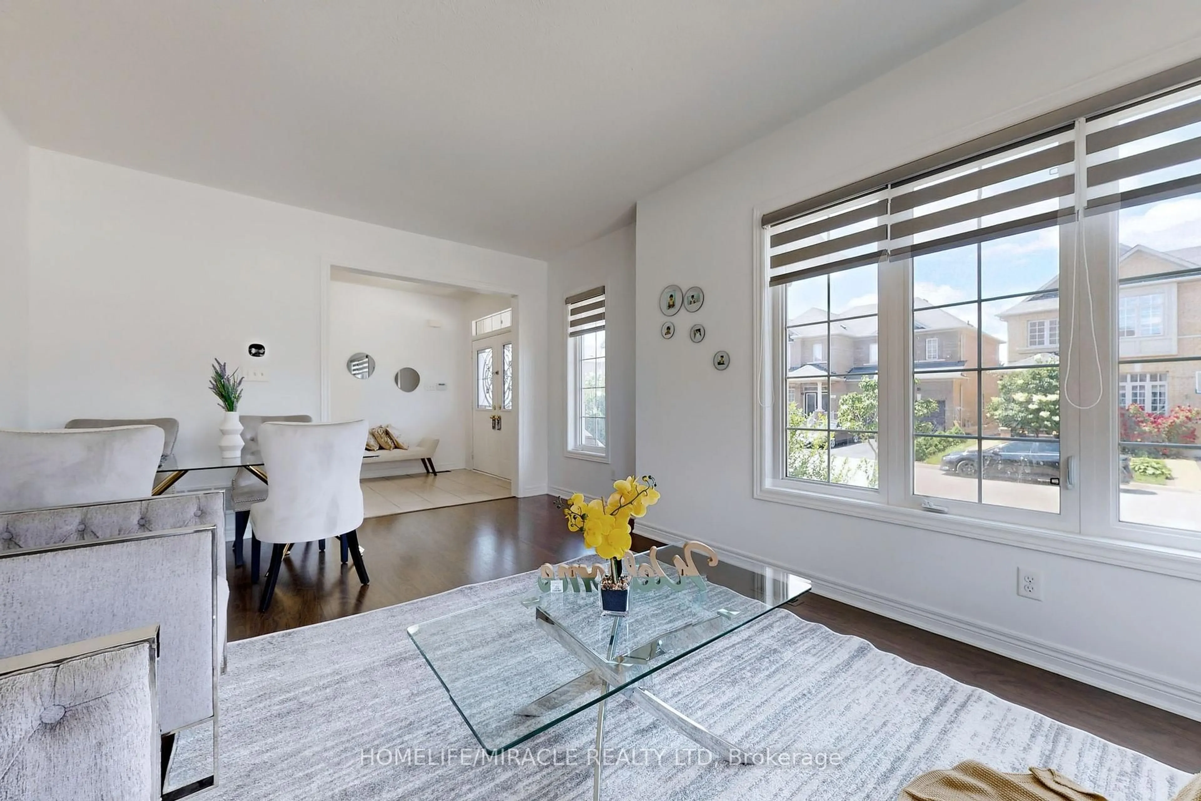 Living room with furniture, unknown for 63 Sleightholme Cres, Brampton Ontario L6P 3E7