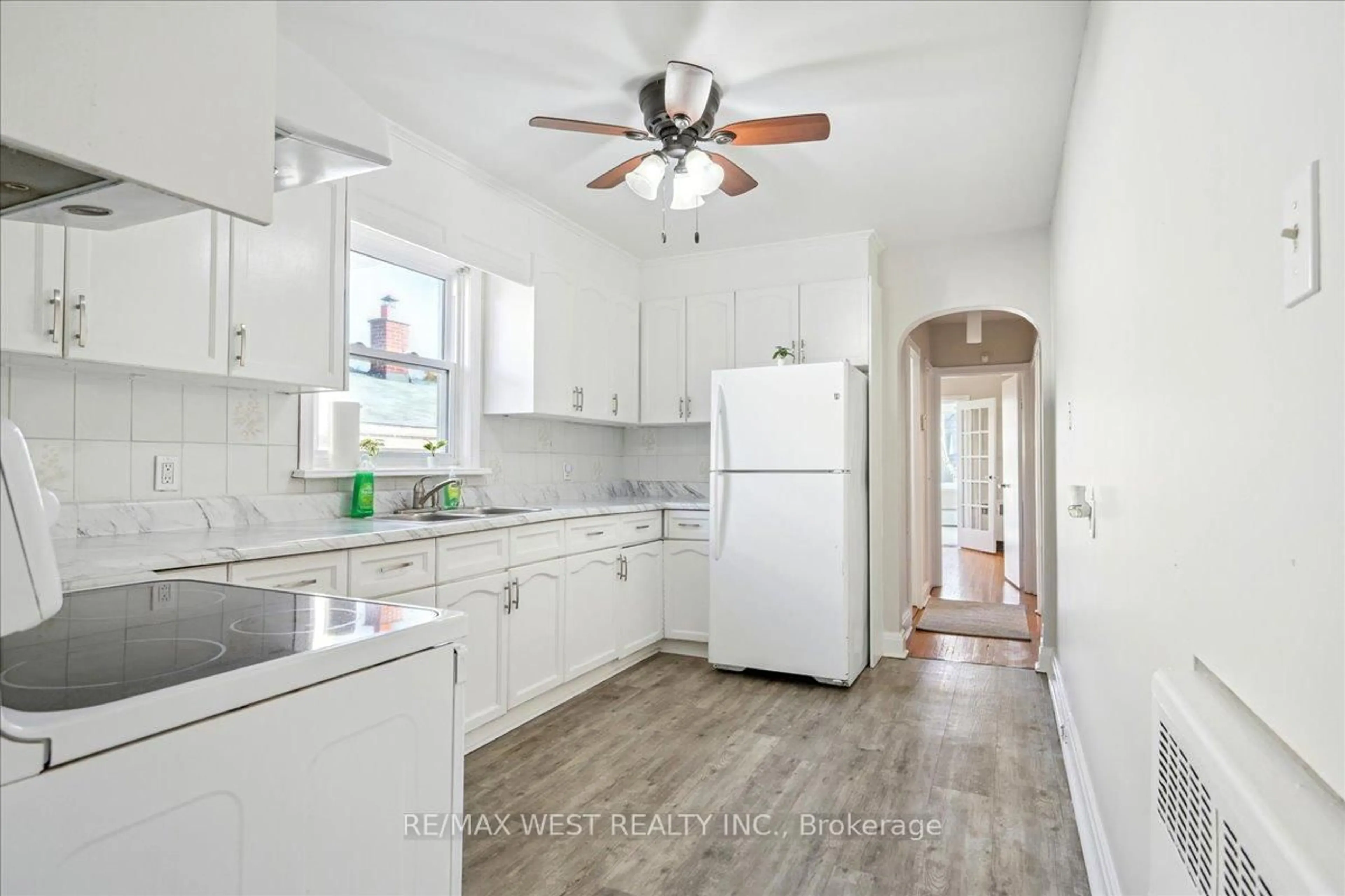 Open concept kitchen, ceramic/tile floor for 29 Prennan Ave, Toronto Ontario M9B 4B7