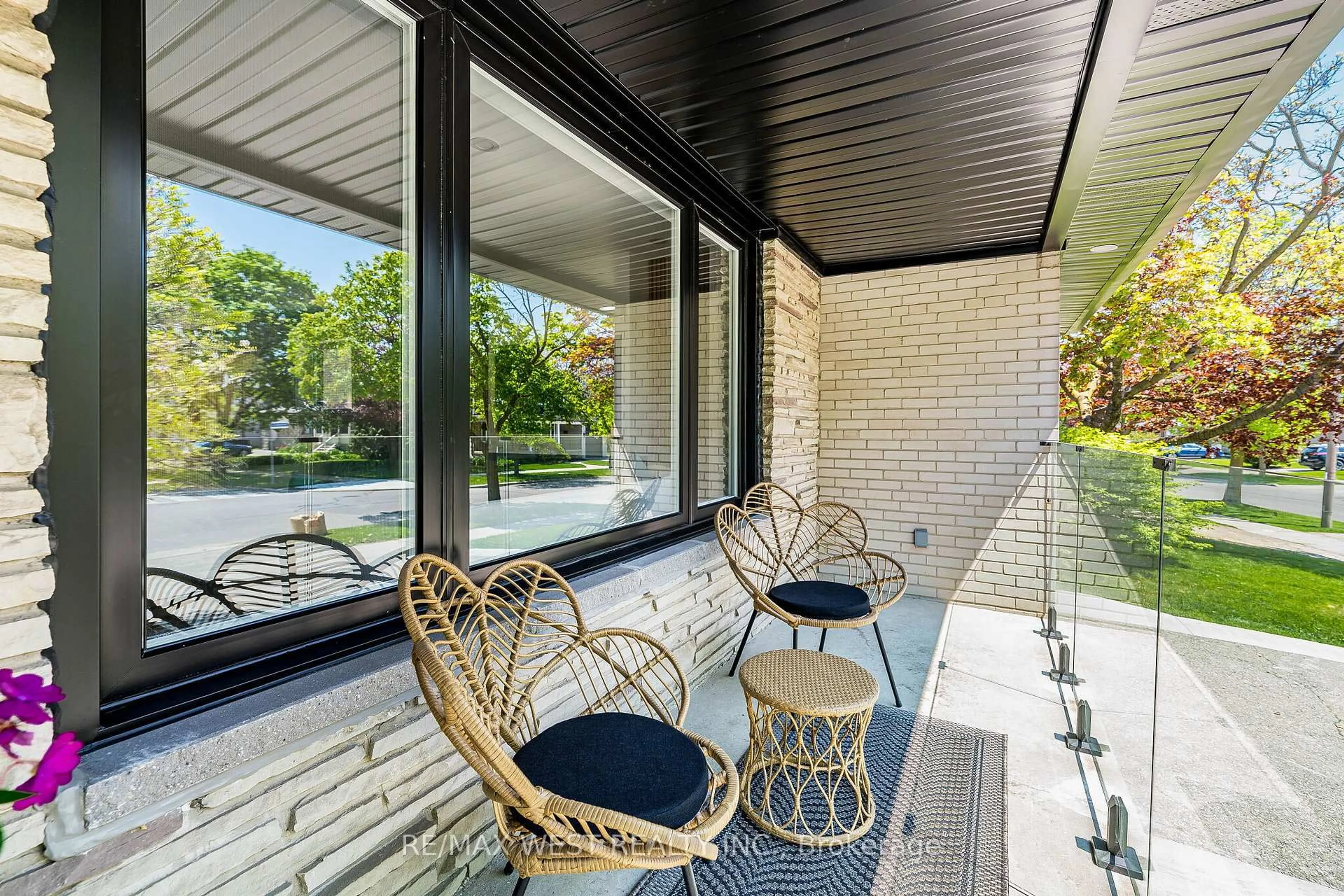Patio, street for 18 Torrington Dr, Toronto Ontario M9C 3V5