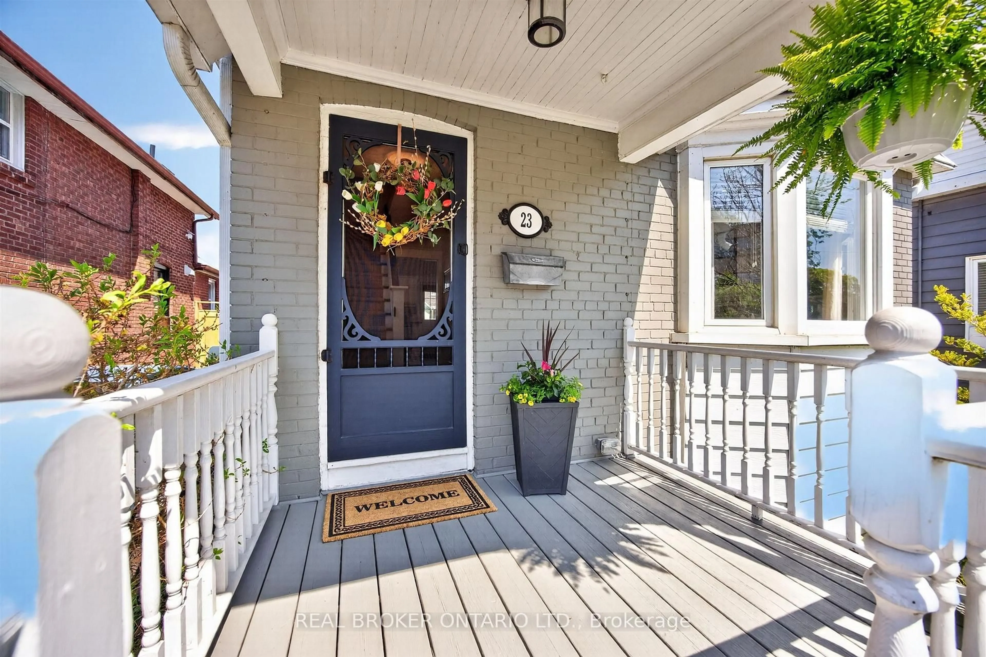 Indoor entryway for 23 Second St, Toronto Ontario M8V 2X1