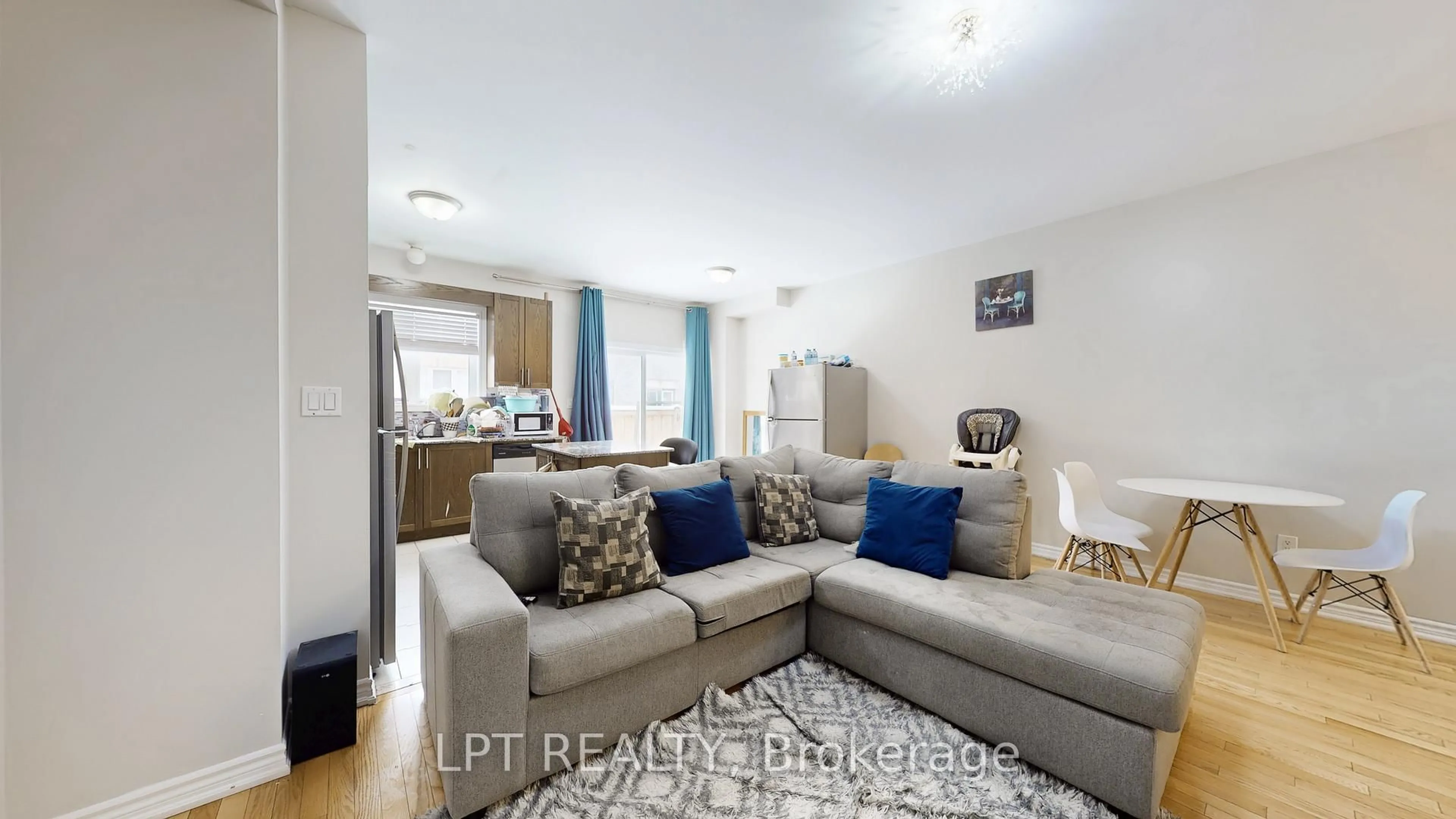 Living room with furniture, unknown for 162 Agava St, Brampton Ontario L7A 4R9