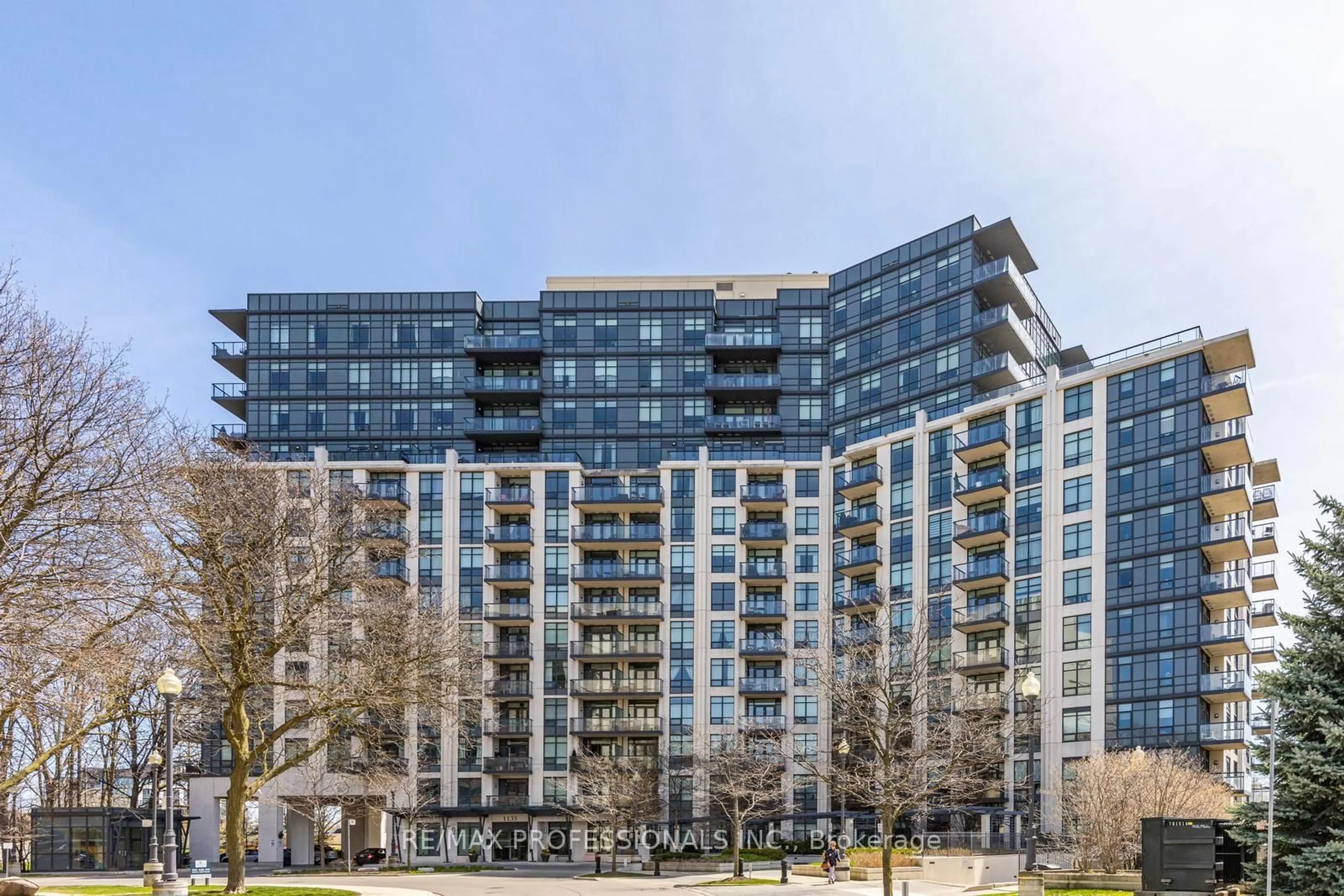 Unknown for 1135 Royal York Rd #801, Toronto Ontario M9A 0C3