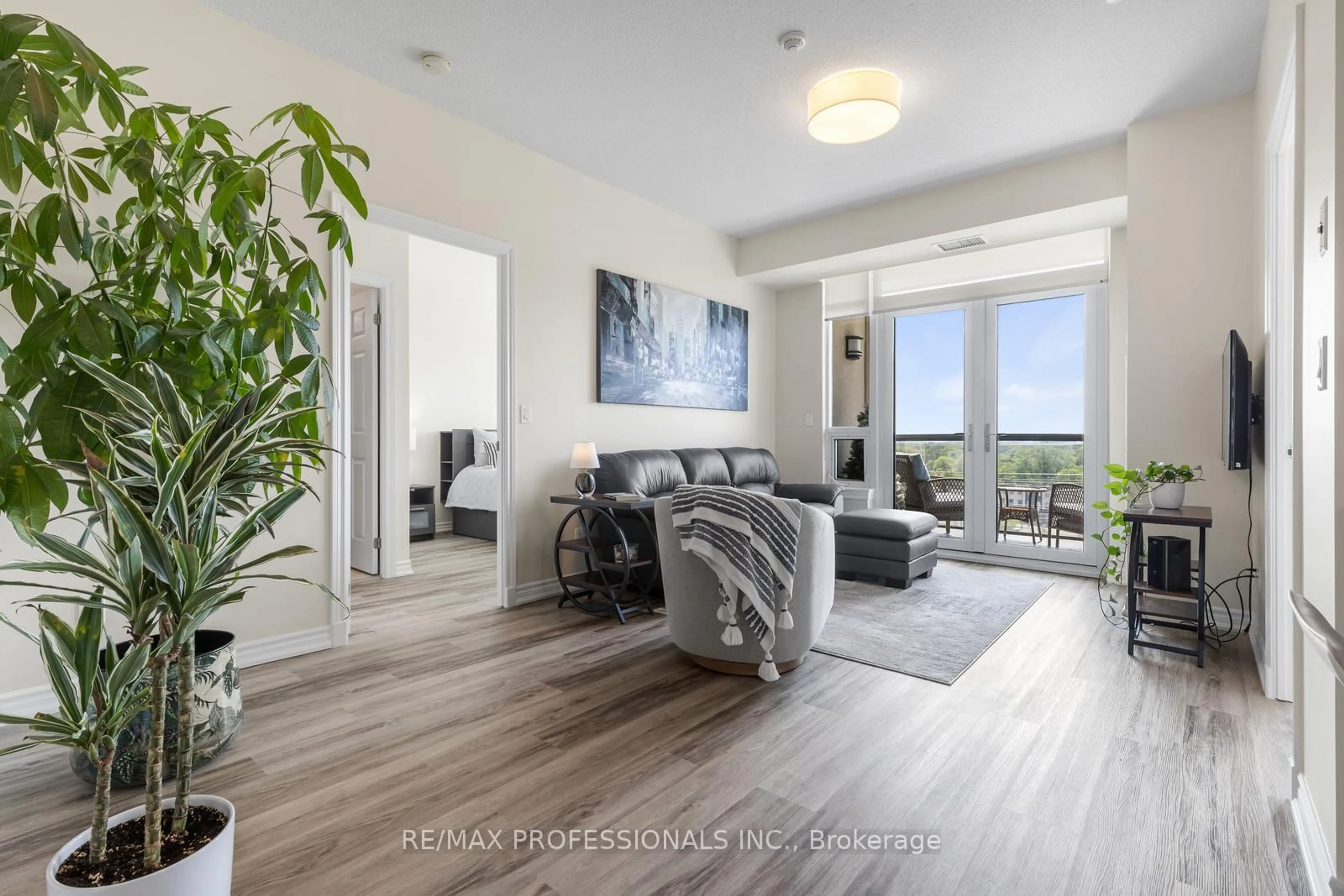 Living room with furniture, unknown for 1135 Royal York Rd #801, Toronto Ontario M9A 0C3