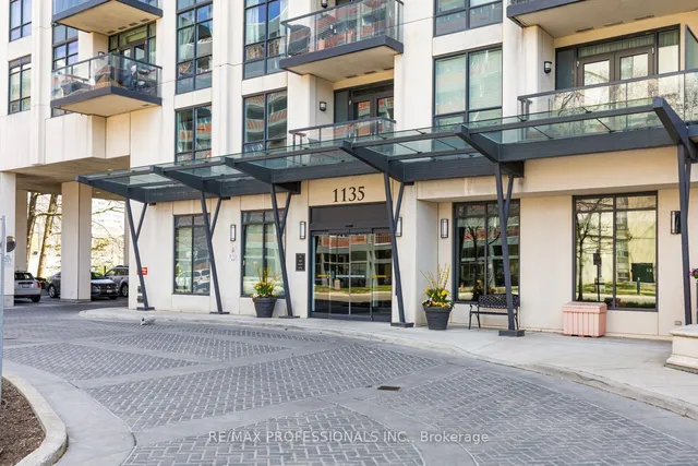 1135 Royal York Rd #801, Toronto 5