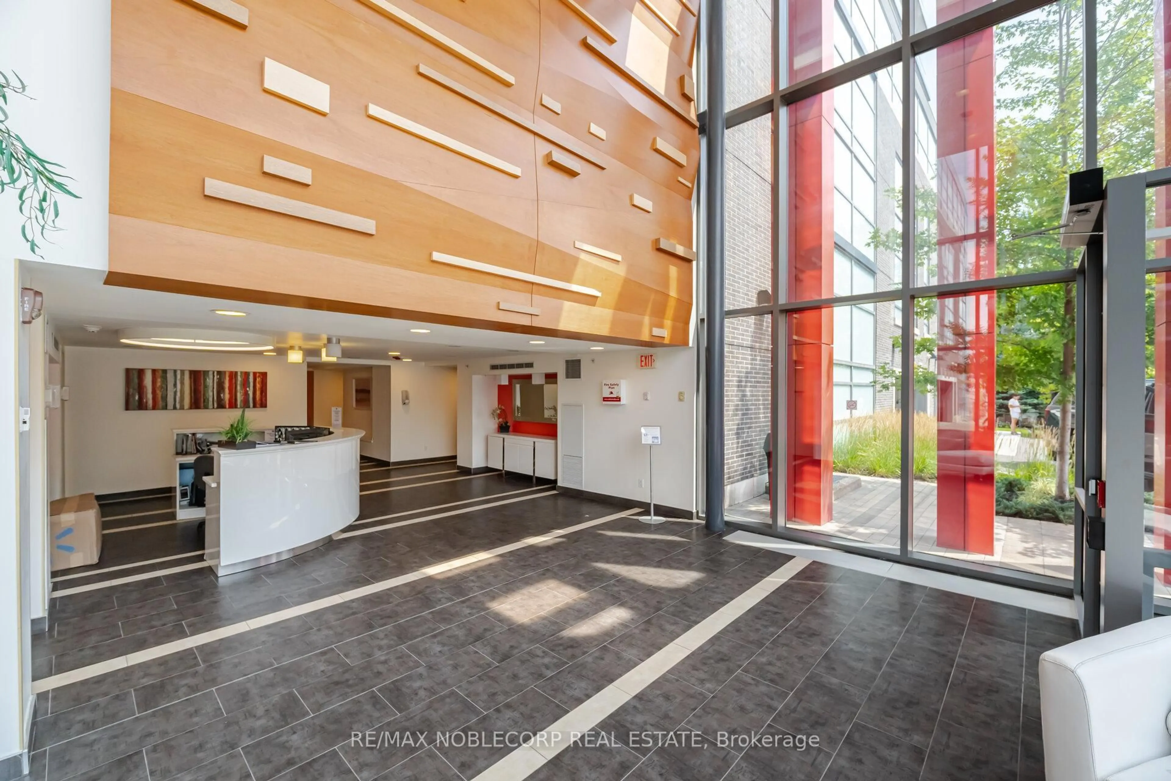 Indoor foyer for 15 James Finlay Way #624, Toronto Ontario M3M 0B3