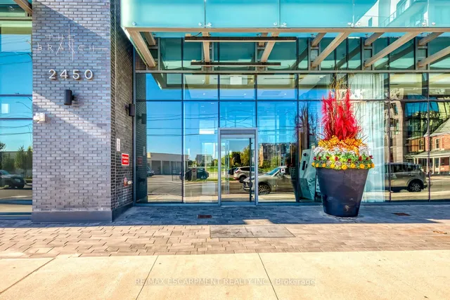 2450 Old Bronte Rd #112, Oakville 2