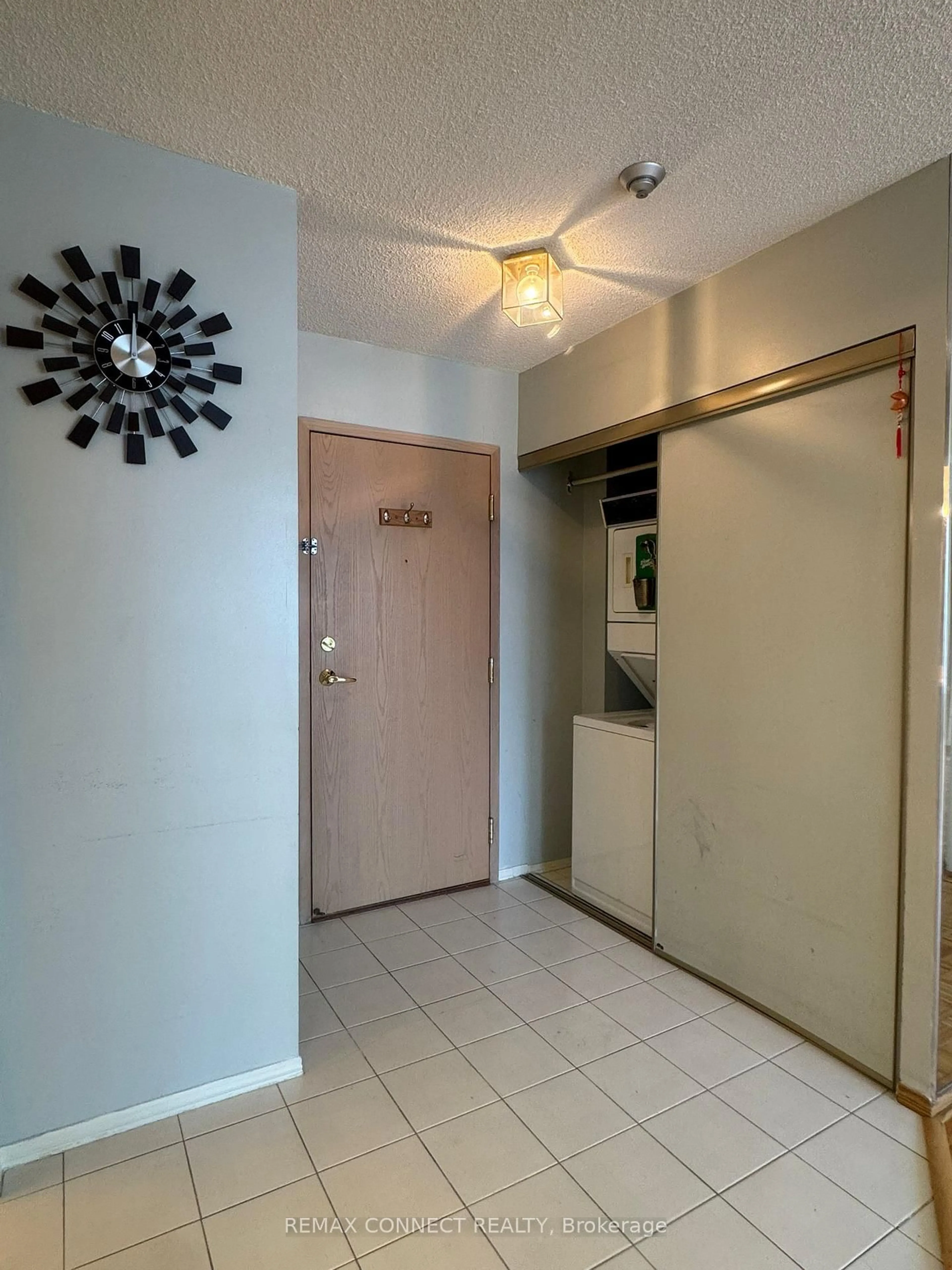 Unknown for 55 Elm Dr #1908, Mississauga Ontario L5B 3Z3