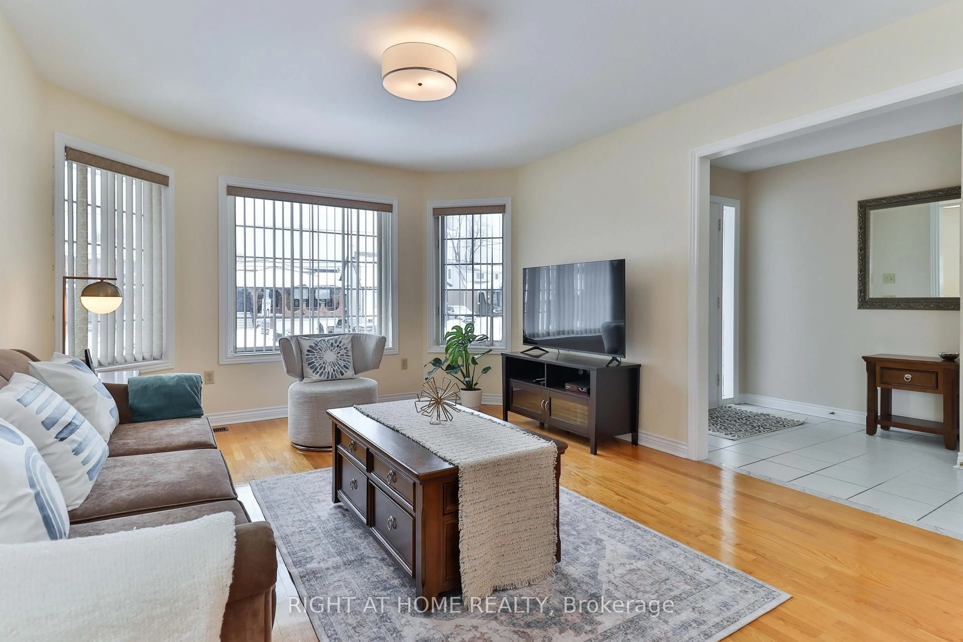 Living room with furniture, unknown for 459 Maple Leaf Dr, Toronto Ontario M6L 1R1