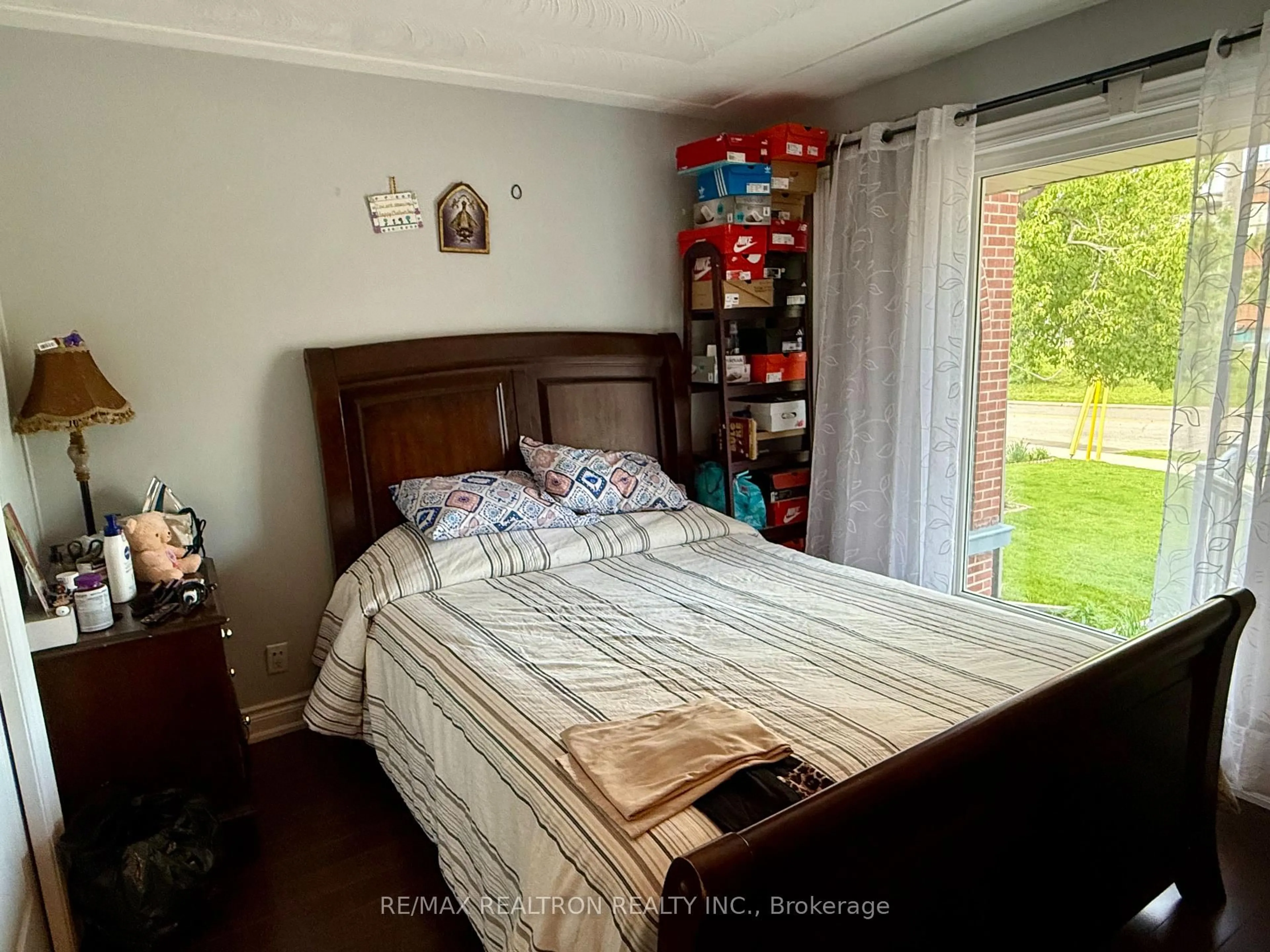 A pic of a room for 132 Brookhaven Dr, Toronto Ontario M6M 4P2