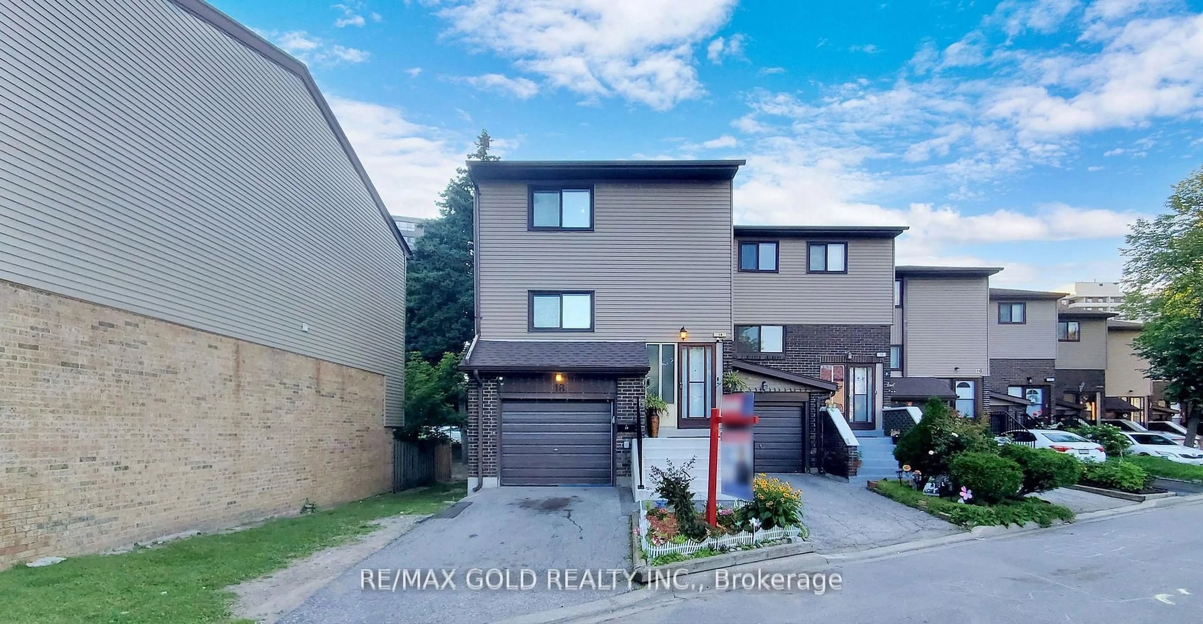Unknown for 18 Carleton Pl #18, Brampton Ontario L6T 3Z4