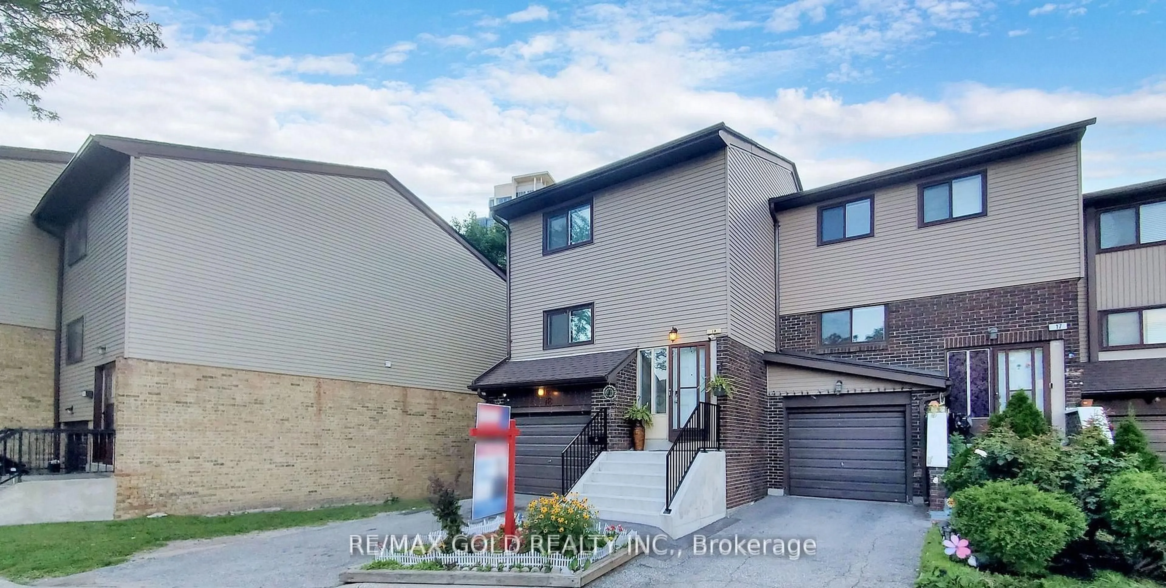 Unknown for 18 Carleton Pl #18, Brampton Ontario L6T 3Z4