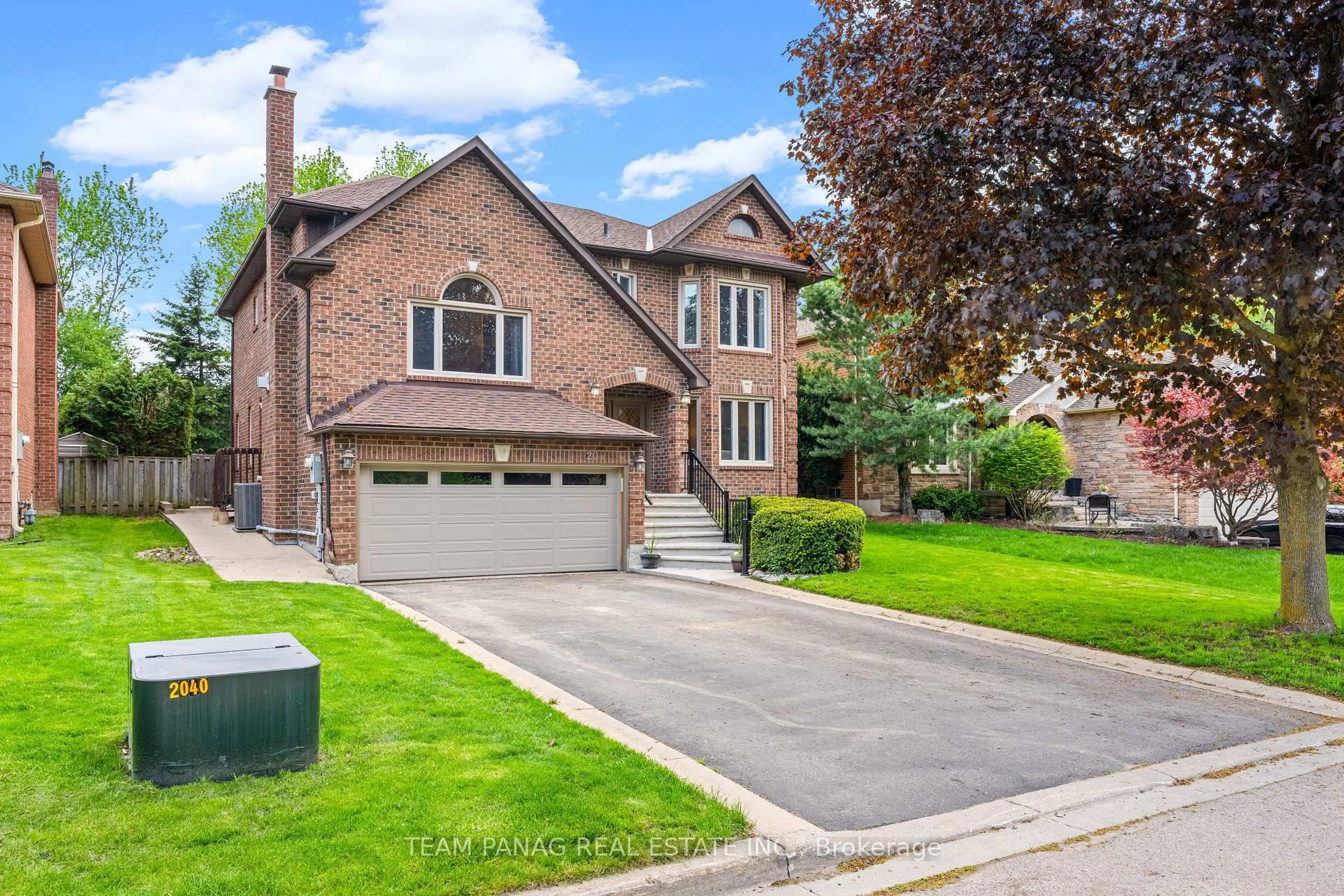 Home with brick exterior material, street for 20 Hacienda Crt, Brampton Ontario L6Z 3J1
