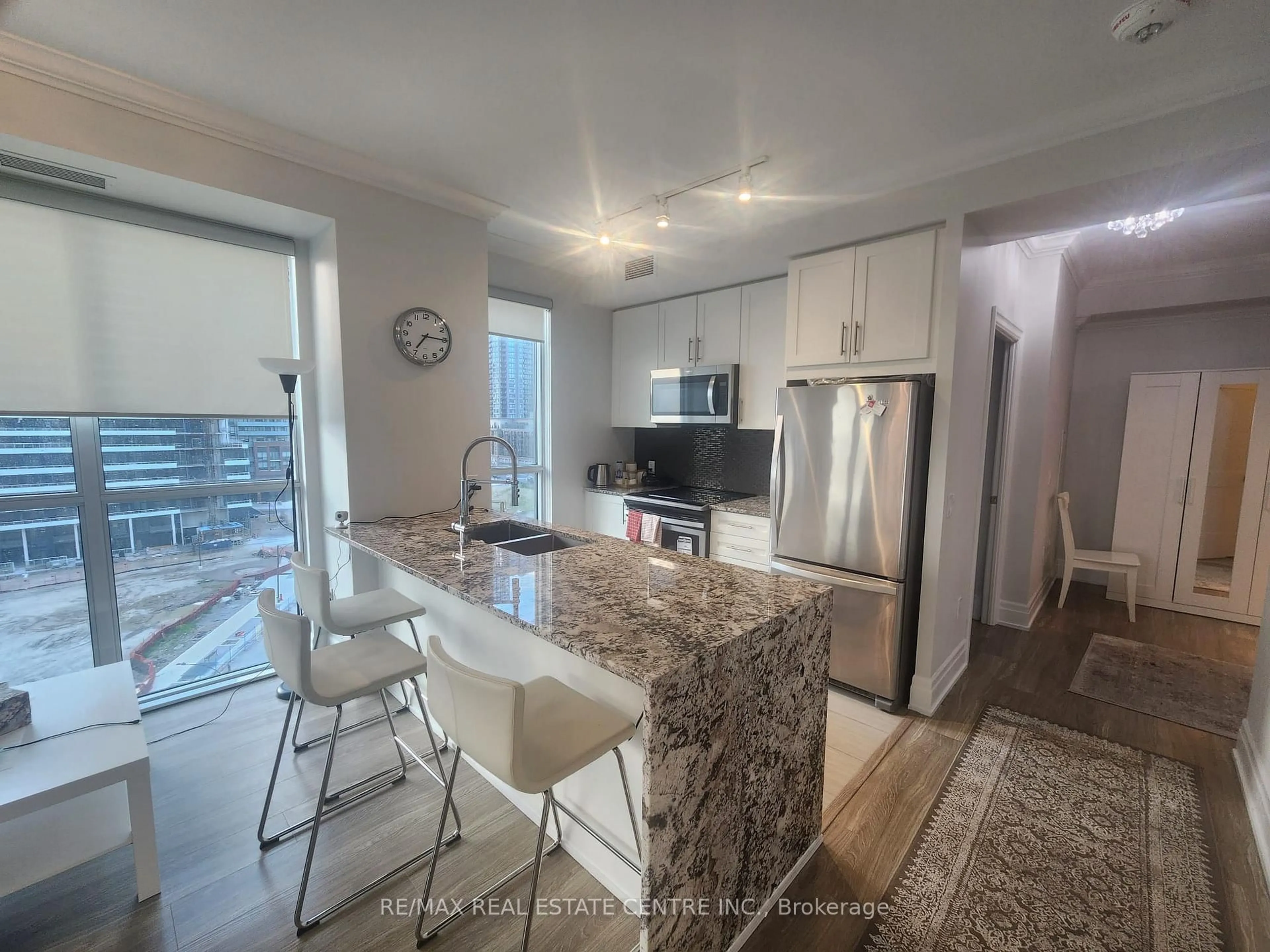 Open concept kitchen, unknown for 4085 Parkside Village Dr #902, Mississauga Ontario L5B 0K9