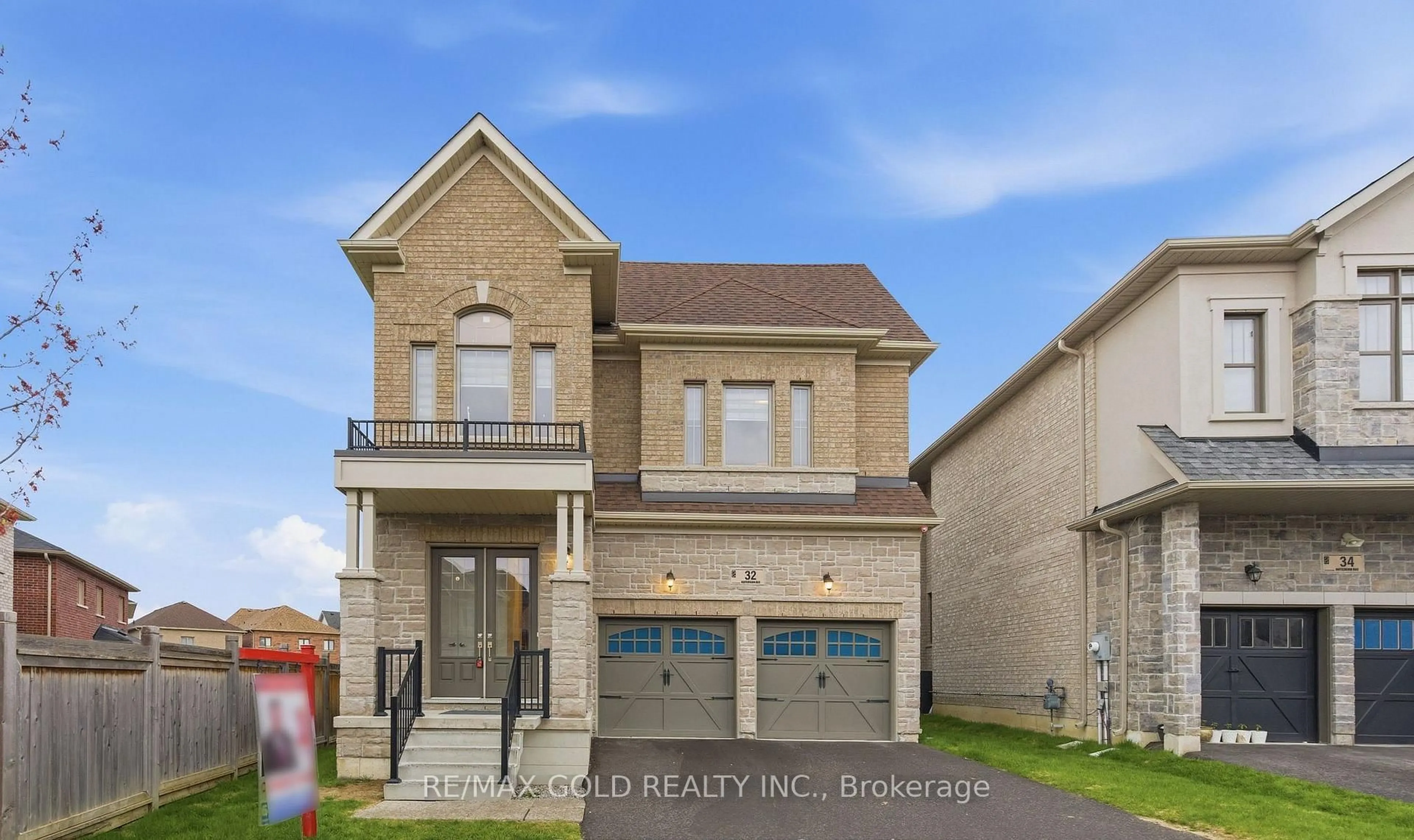 Home with brick exterior material, street for 32 Dotchson Ave, Caledon Ontario L7C 4G6