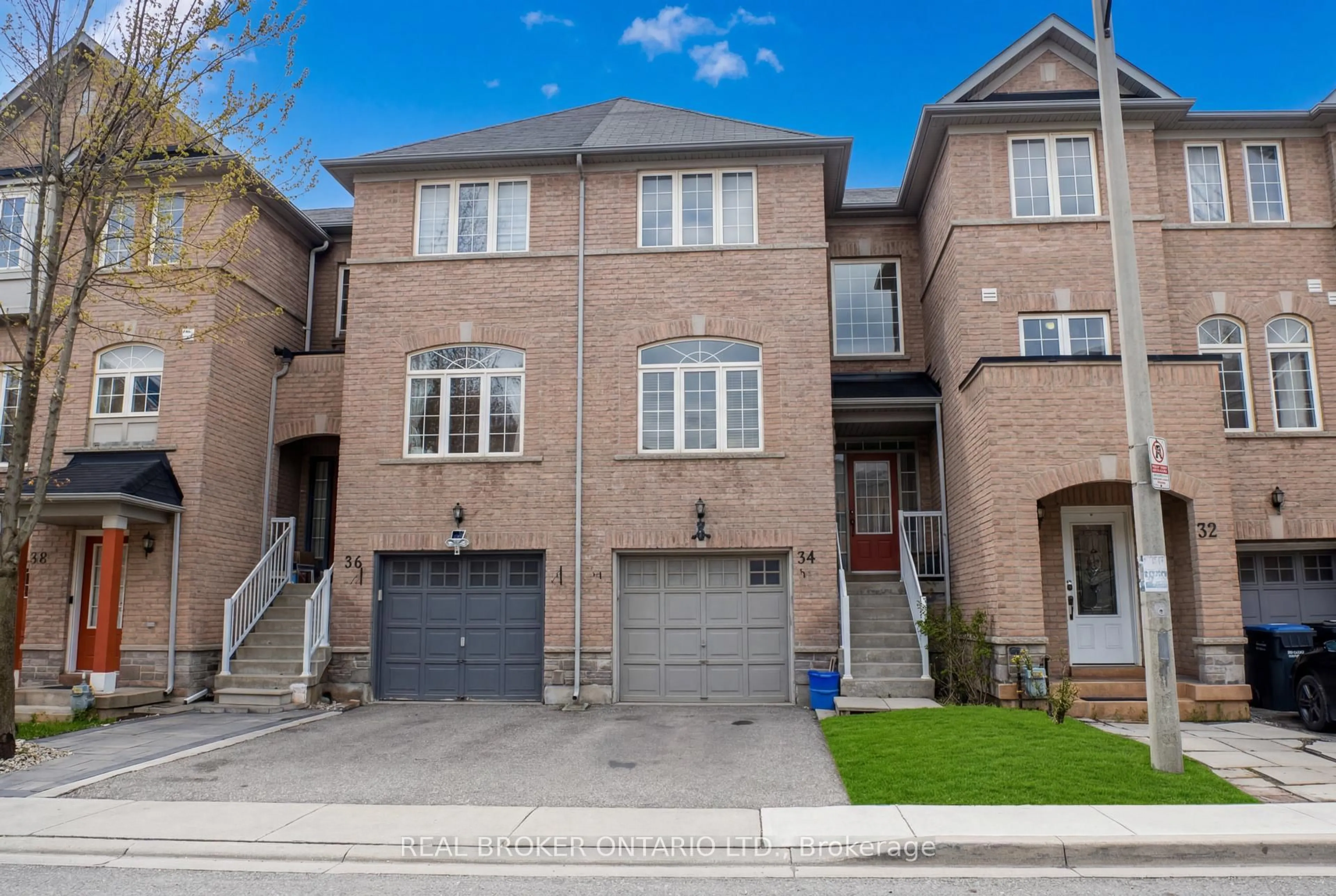 Home with brick exterior material, street for 34 Axelrod Ave, Brampton Ontario L6Y 5S9