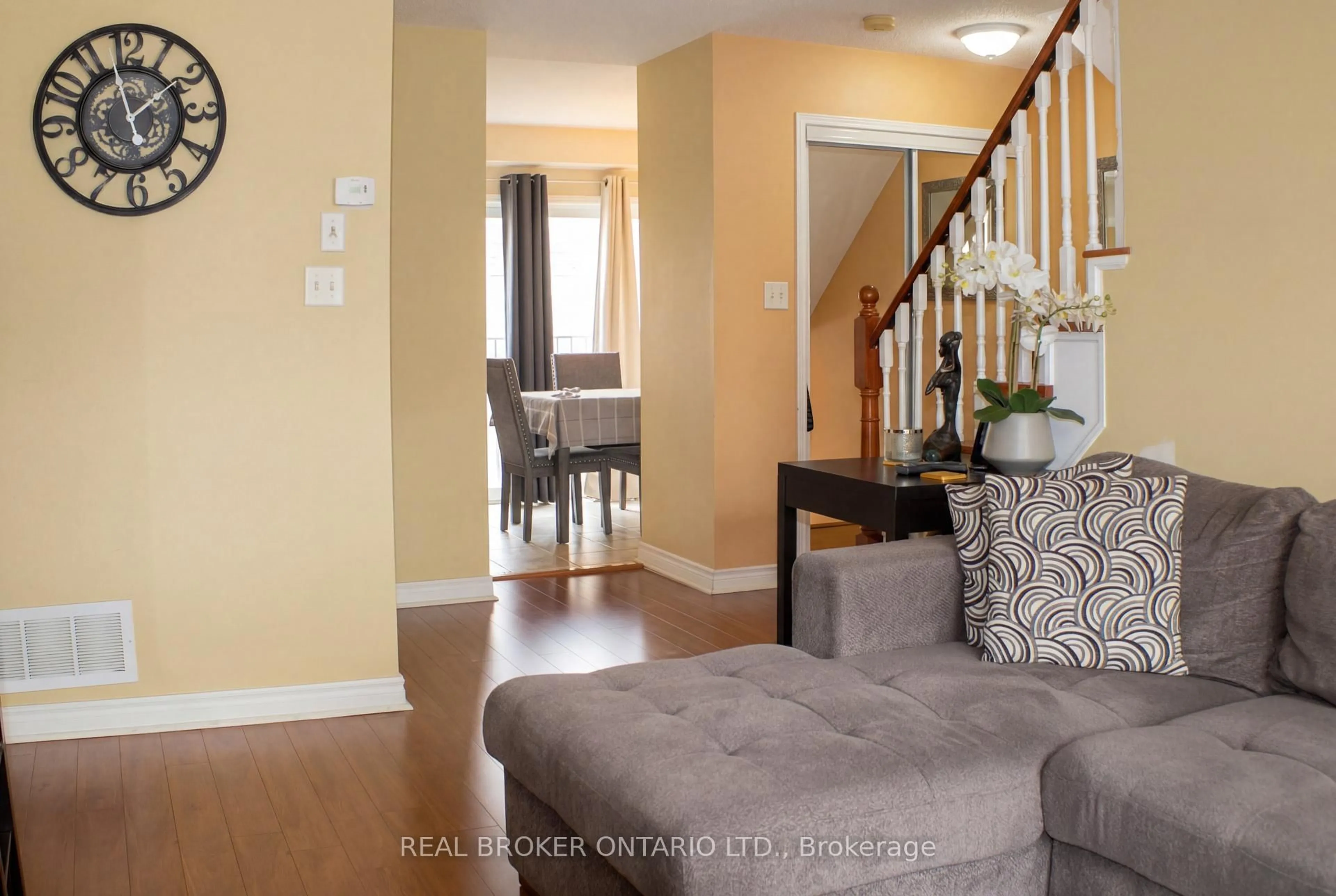 Unknown for 34 Axelrod Ave, Brampton Ontario L6Y 5S9