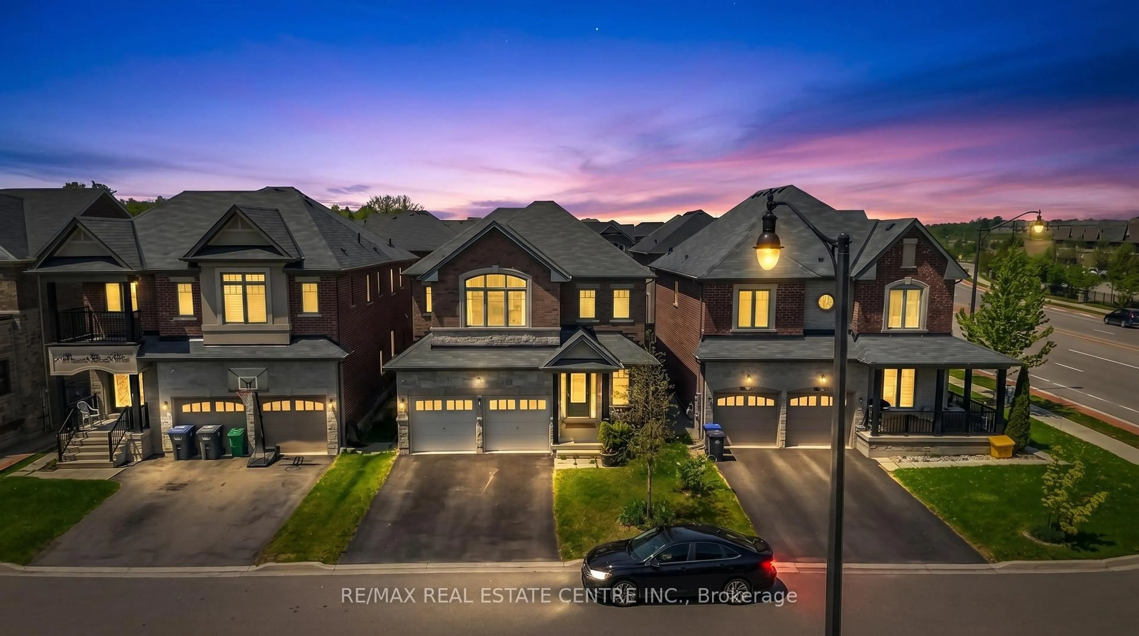 A pic from outside/outdoor area/front of a property/back of a property/a pic from drone, street for 3 Prairie Creek Cres, Brampton Ontario L6Y 6C9