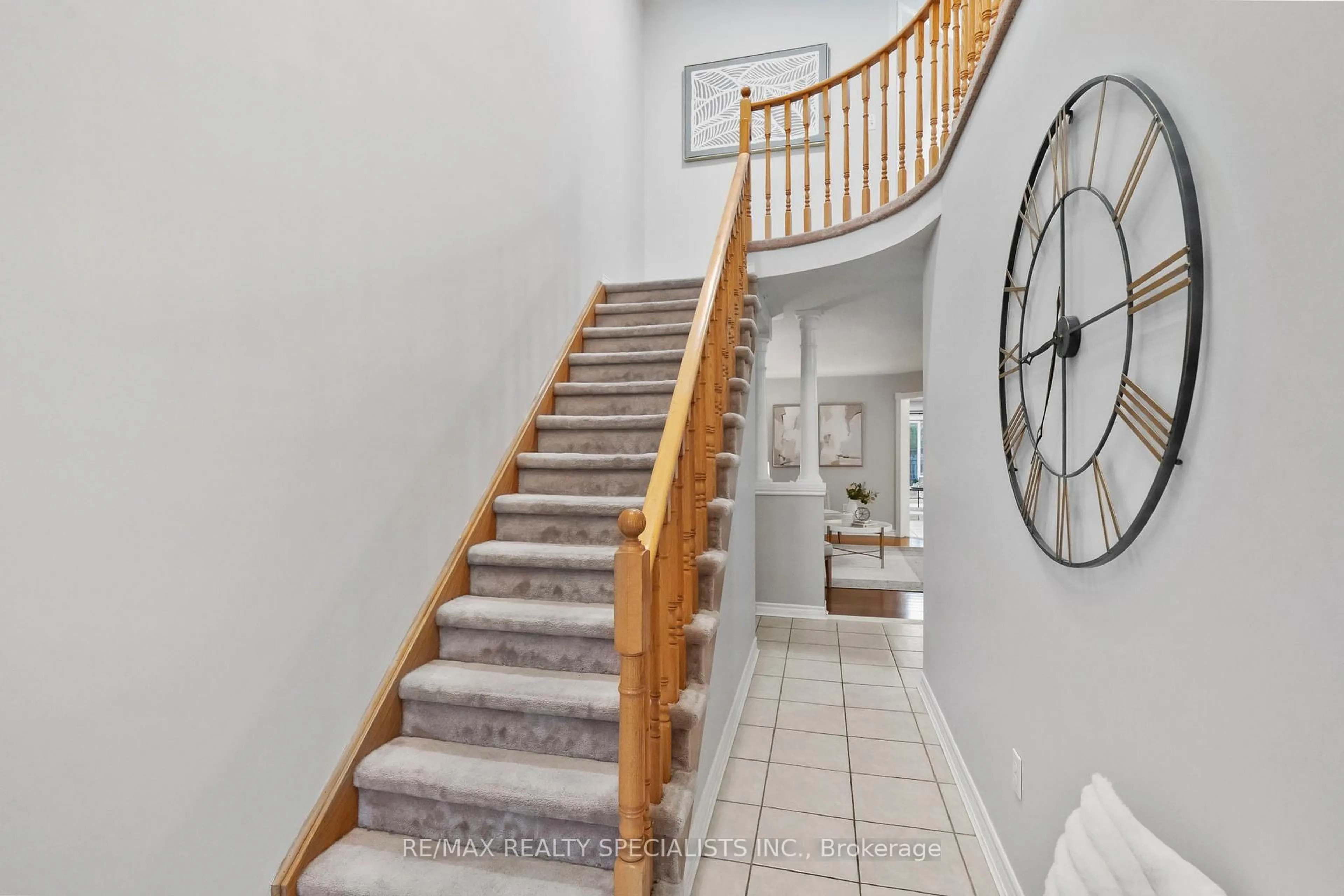 Stairs for 175 Manley Lane, Milton Ontario L9T 5P1