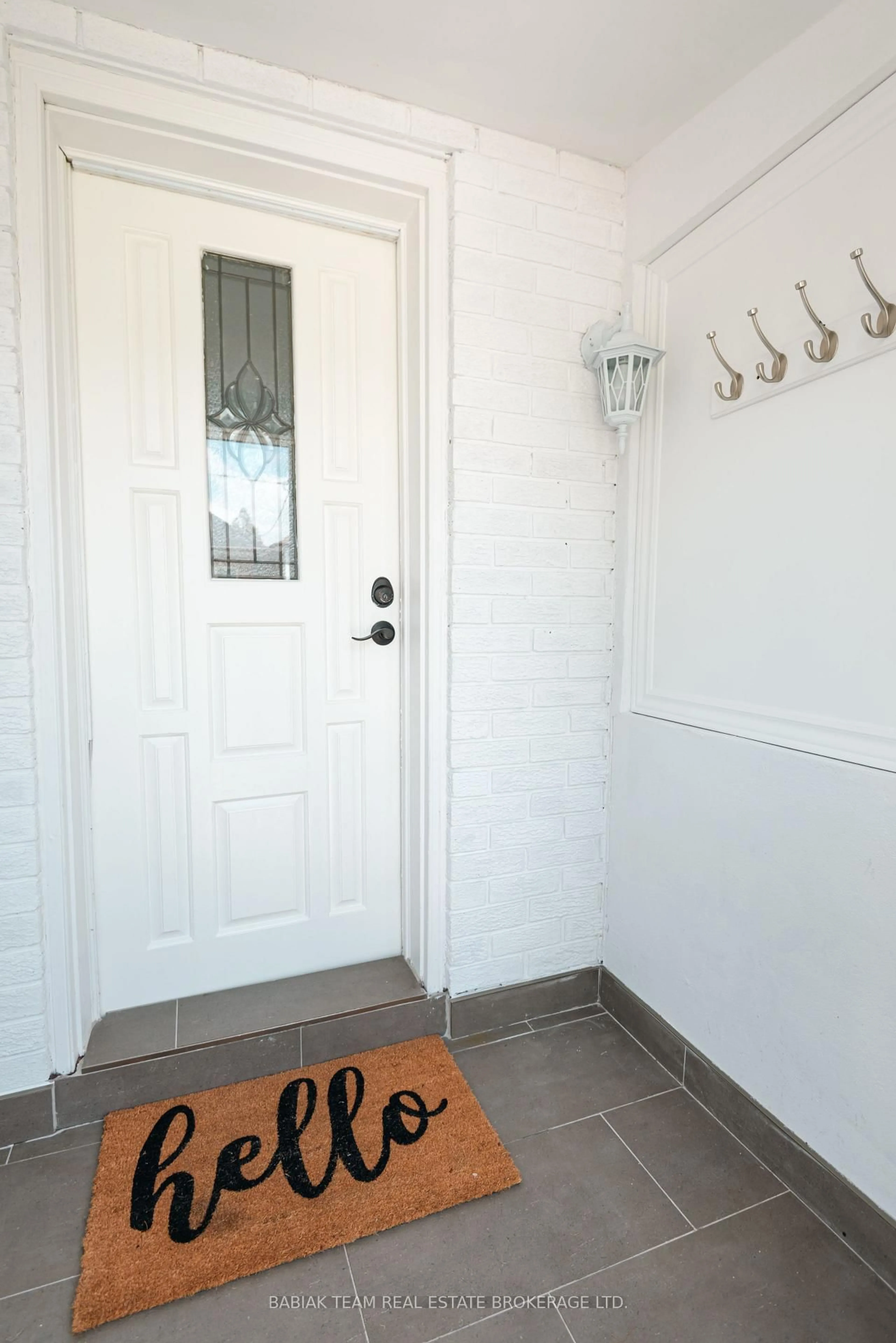 Indoor entryway for 23 Teignmouth Ave, Toronto Ontario M6E 1S6