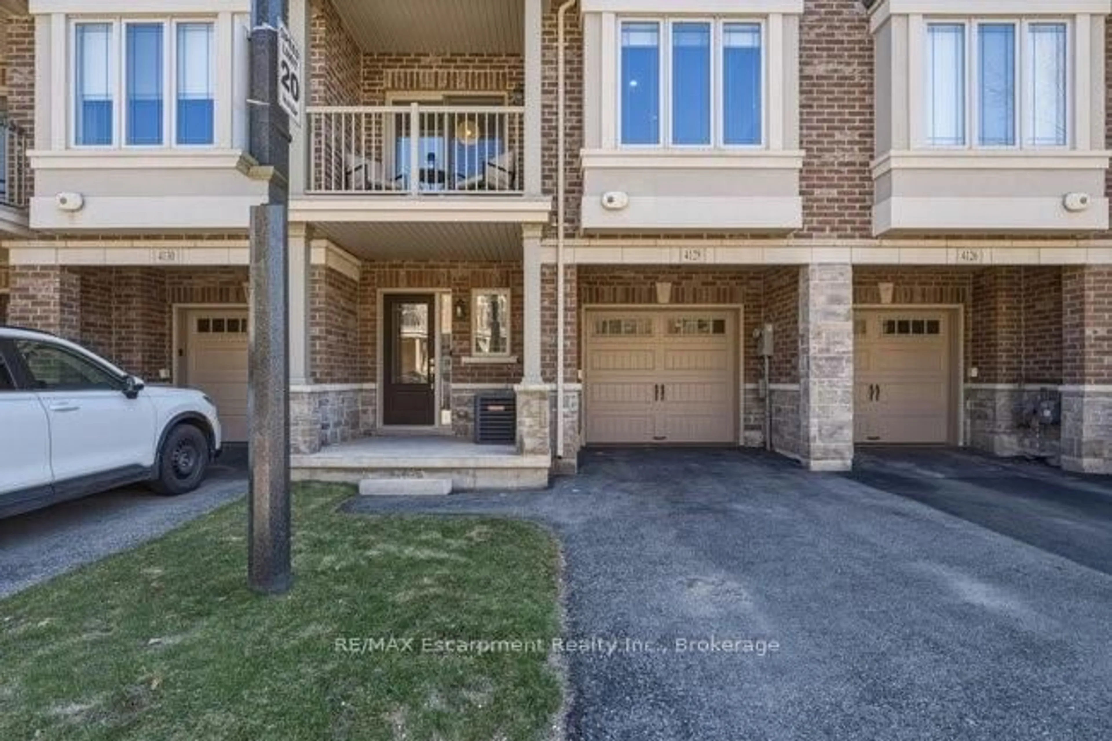 Unknown for 4128 Palermo Common, Burlington Ontario L7L 0G7