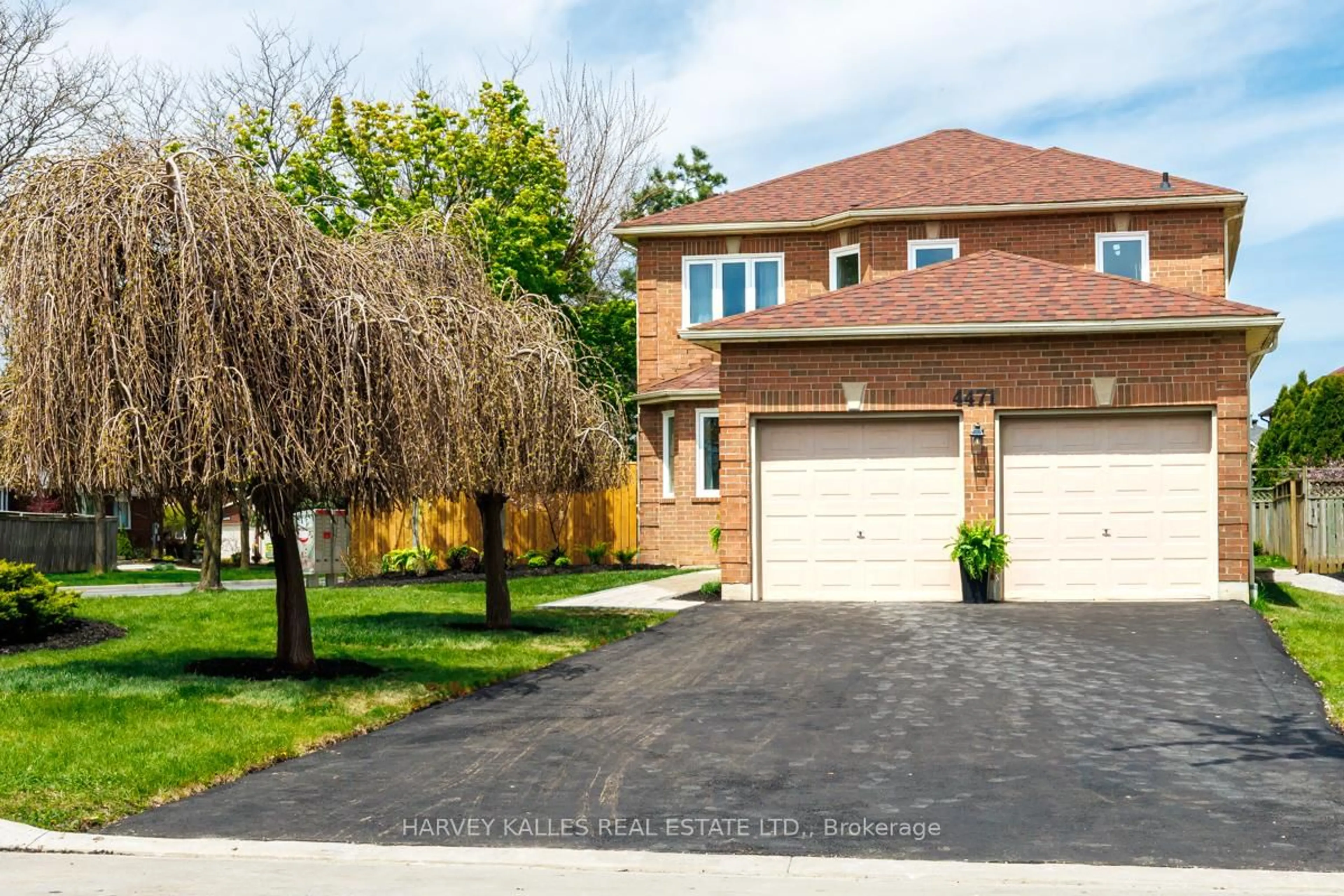 Home with brick exterior material, street for 4471 Romfield Cres, Mississauga Ontario L5M 4L1
