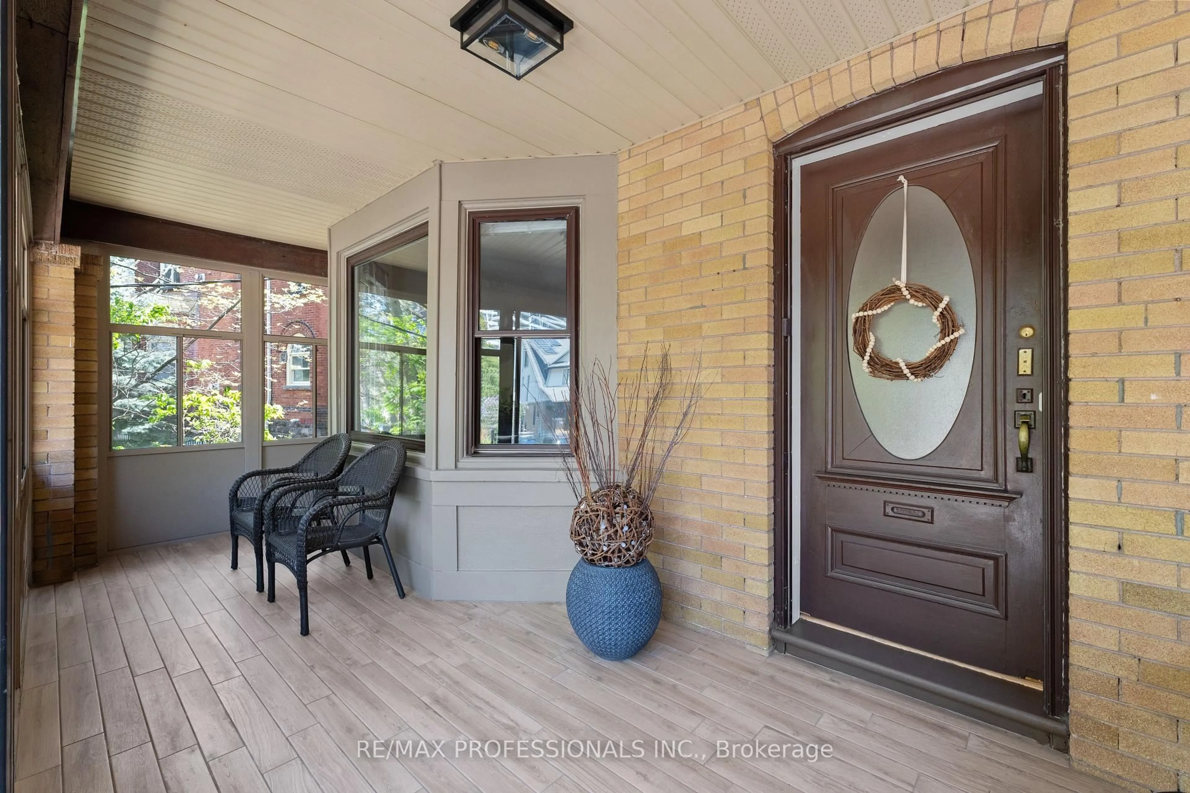 Indoor entryway for 36 Gothic Ave, Toronto Ontario M6P 2V9