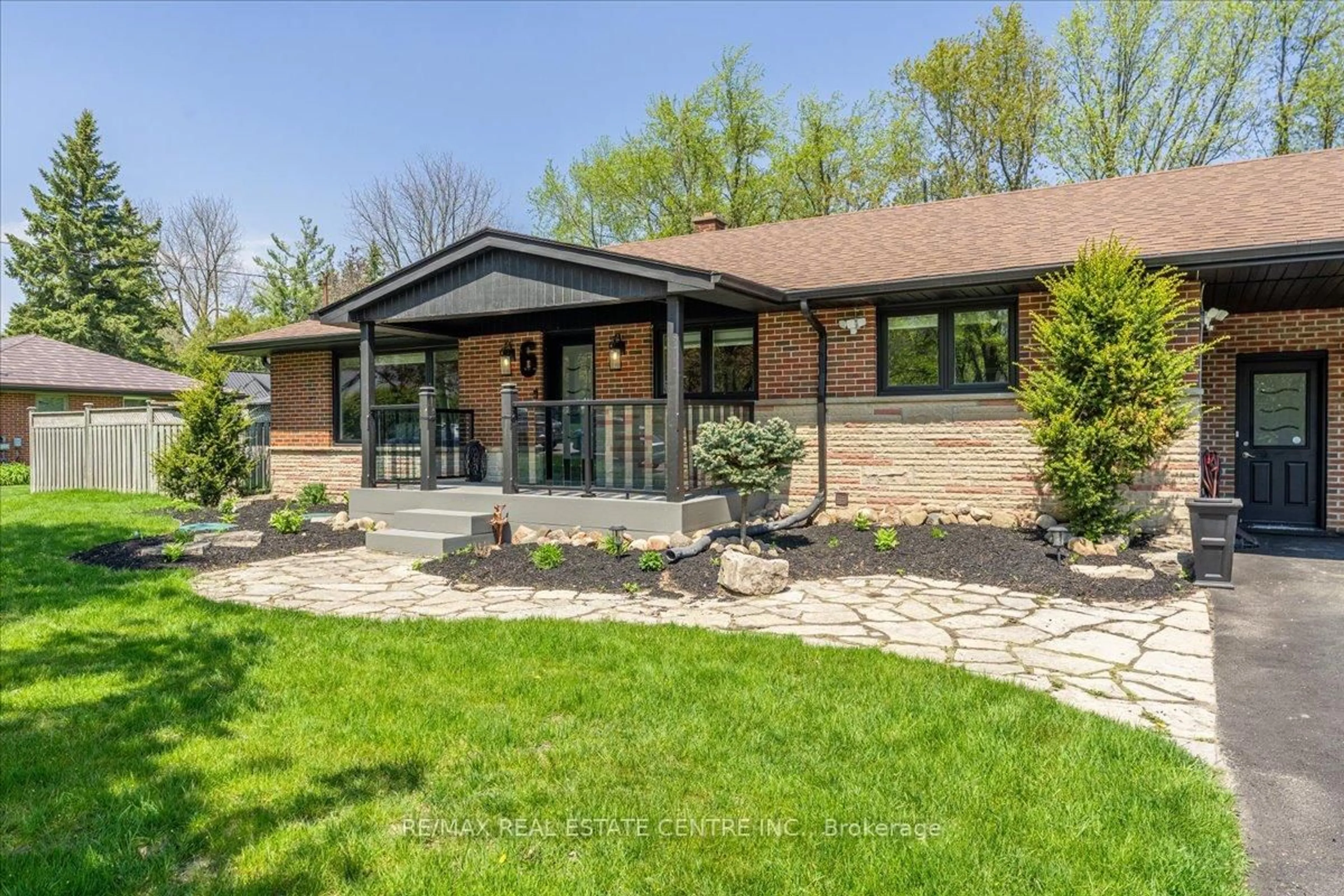 Home with brick exterior material, street for 6 Maple Grove Rd, Caledon Ontario L7K 0Z3