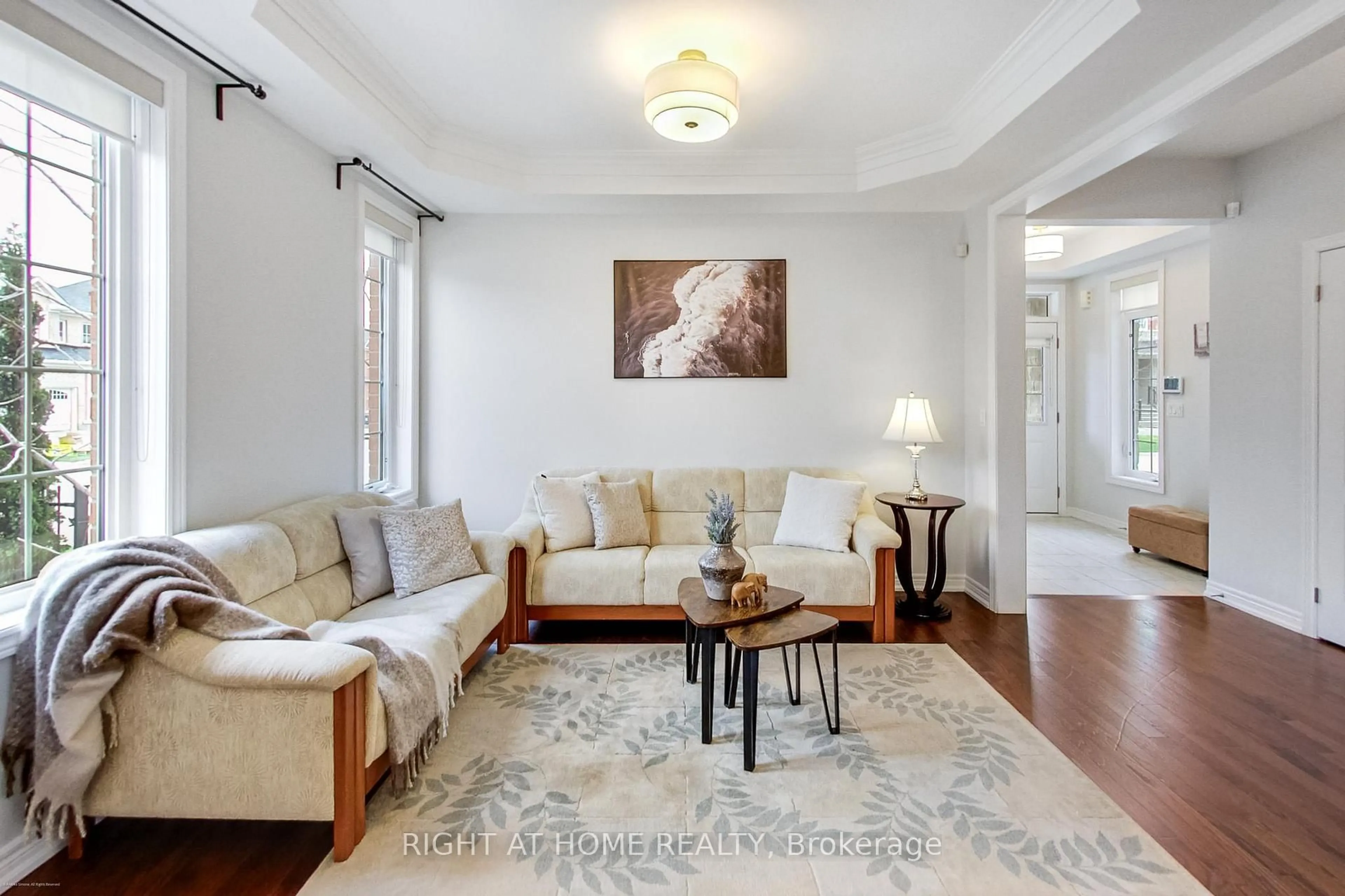 Living room with furniture, unknown for 300 McGibbon Dr, Milton Ontario L9T 8V3