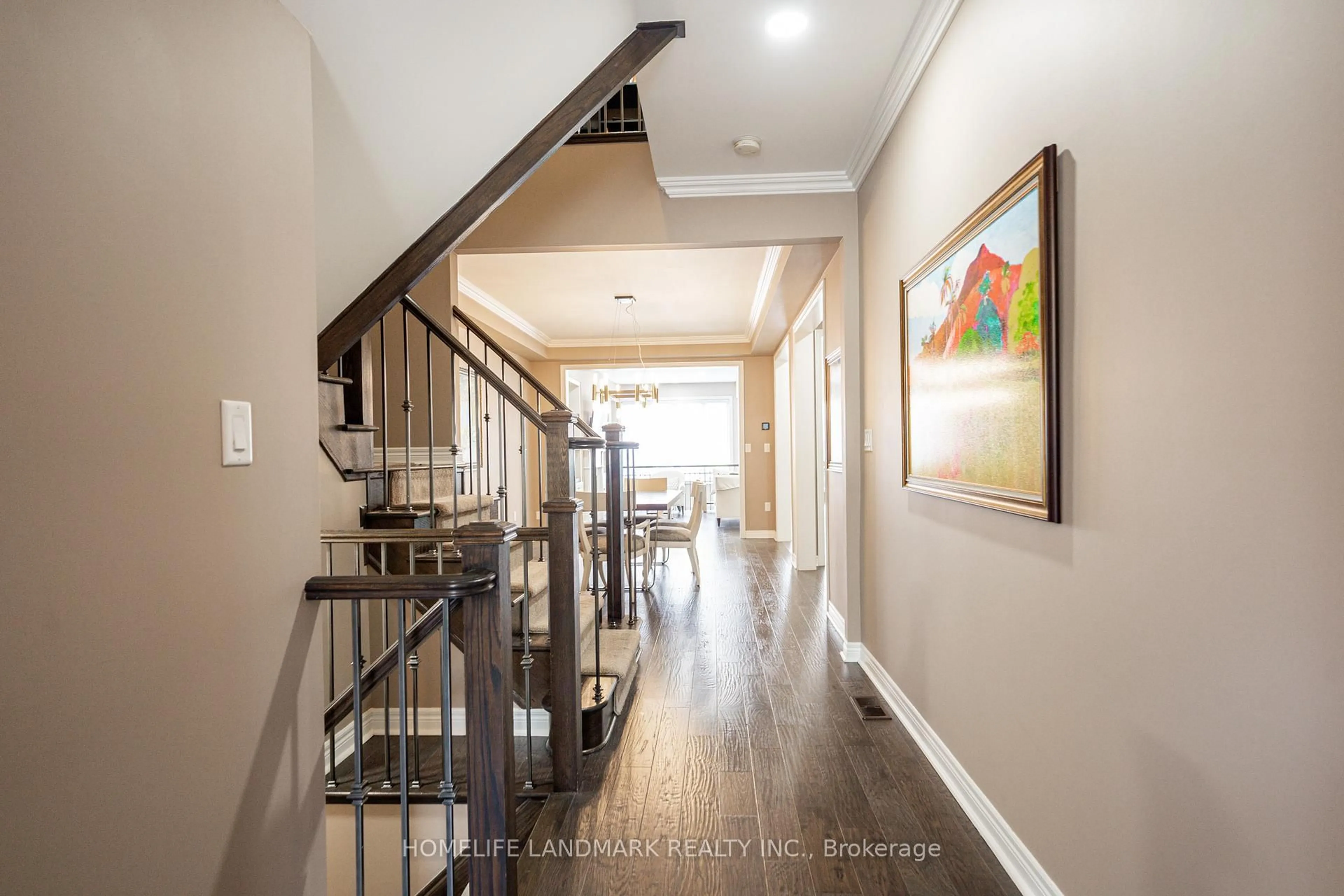 Indoor entryway for 2479 Gateshead Common, Oakville Ontario L6M 0S2
