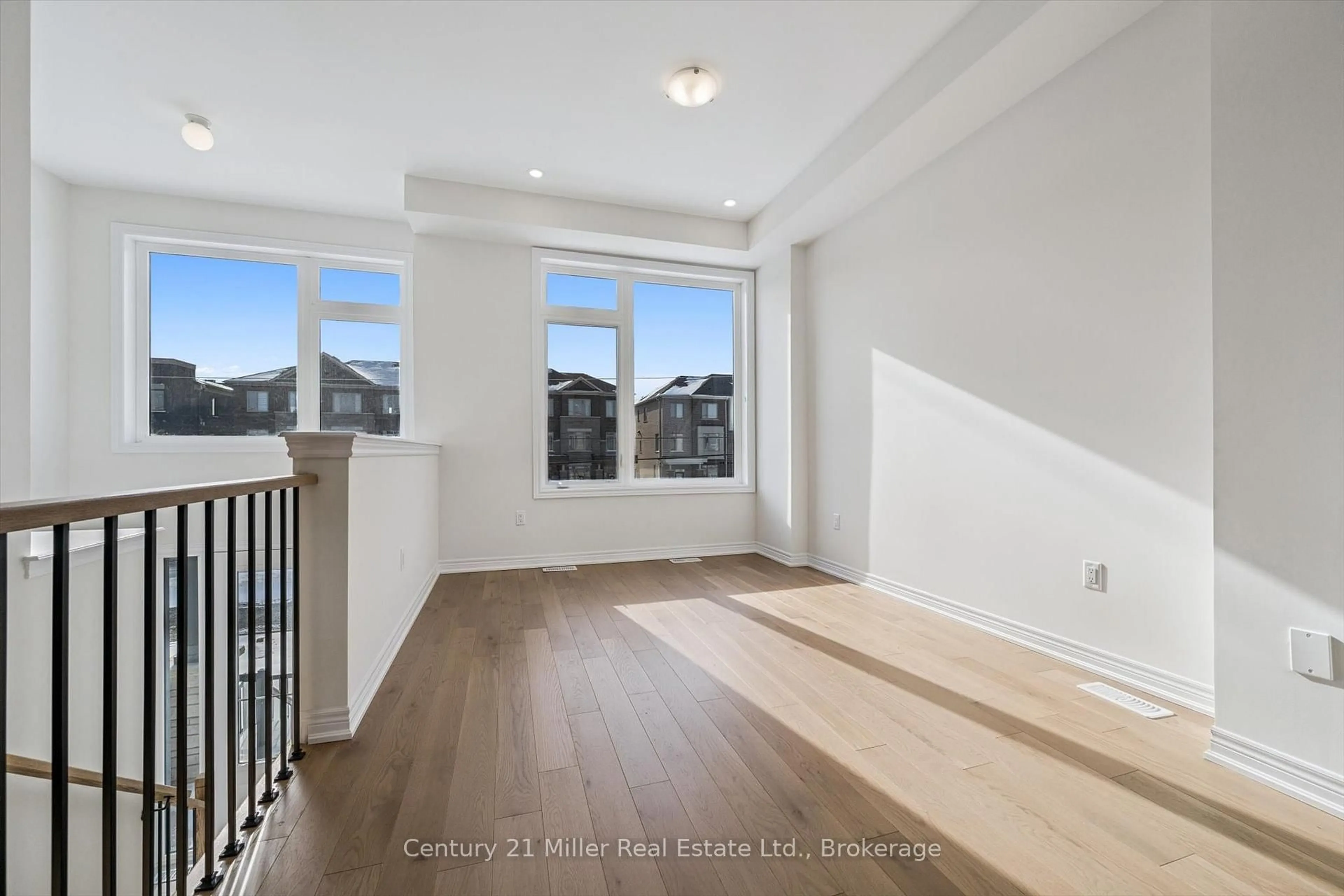 A pic of a room for 3199 Sixth Line, Oakville Ontario L6H 0V8
