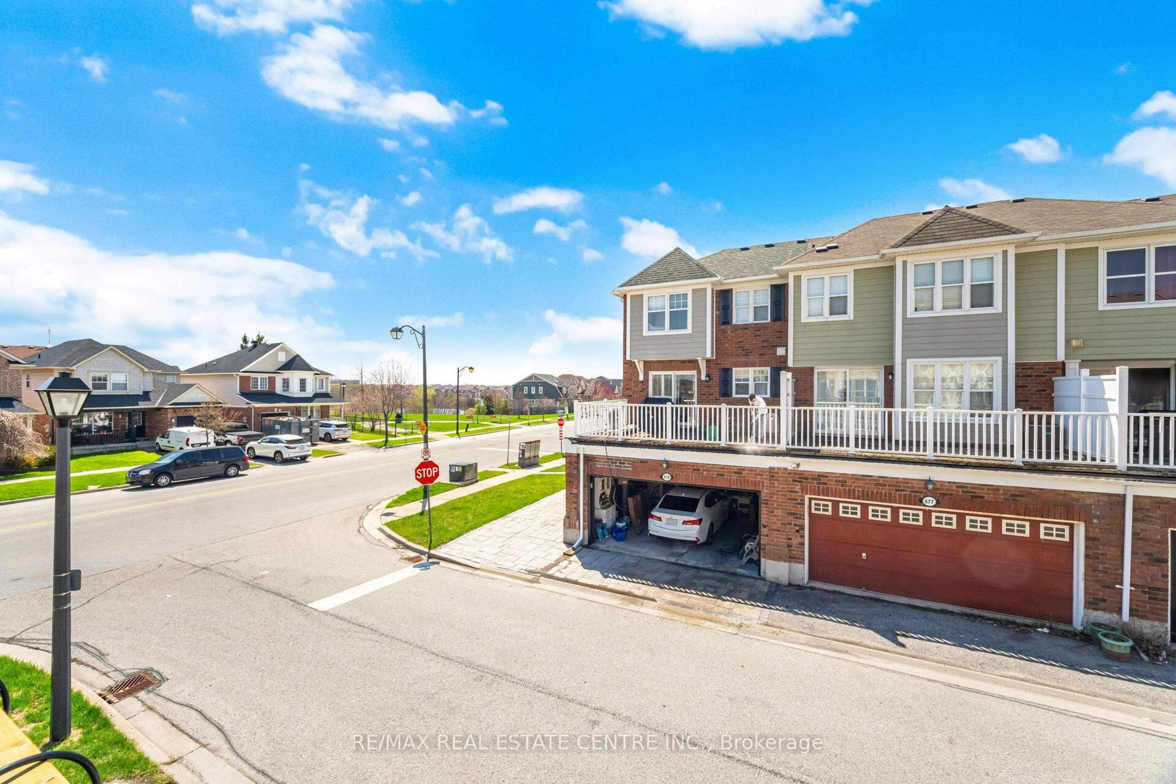 A pic from outside/outdoor area/front of a property/back of a property/a pic from drone, unknown for 680 McEastern Path, Milton Ontario L9T 0G4