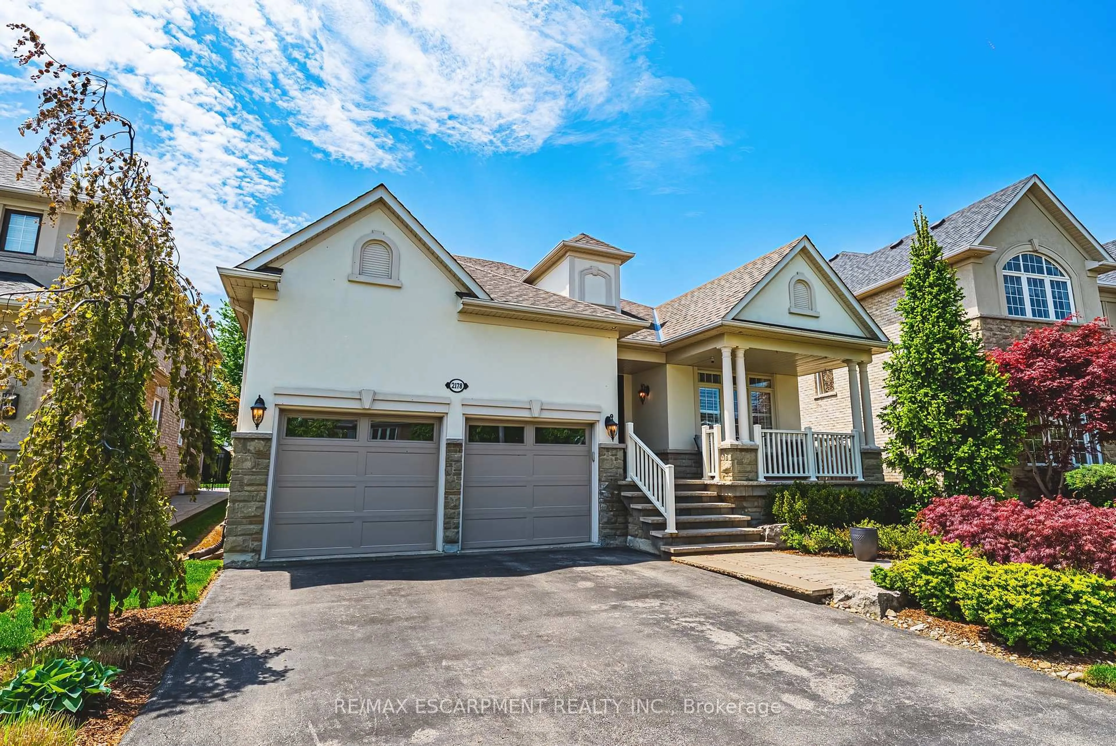 Home with vinyl exterior material, street for 2178 Berwick Dr, Burlington Ontario L7M 5C2